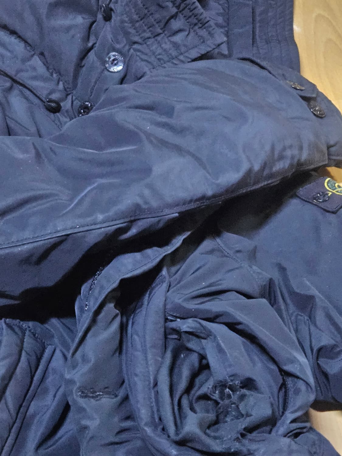 정품) 스톤아일랜드 마이크로랩스 다운 패딩 L사이즈 상품이미지6