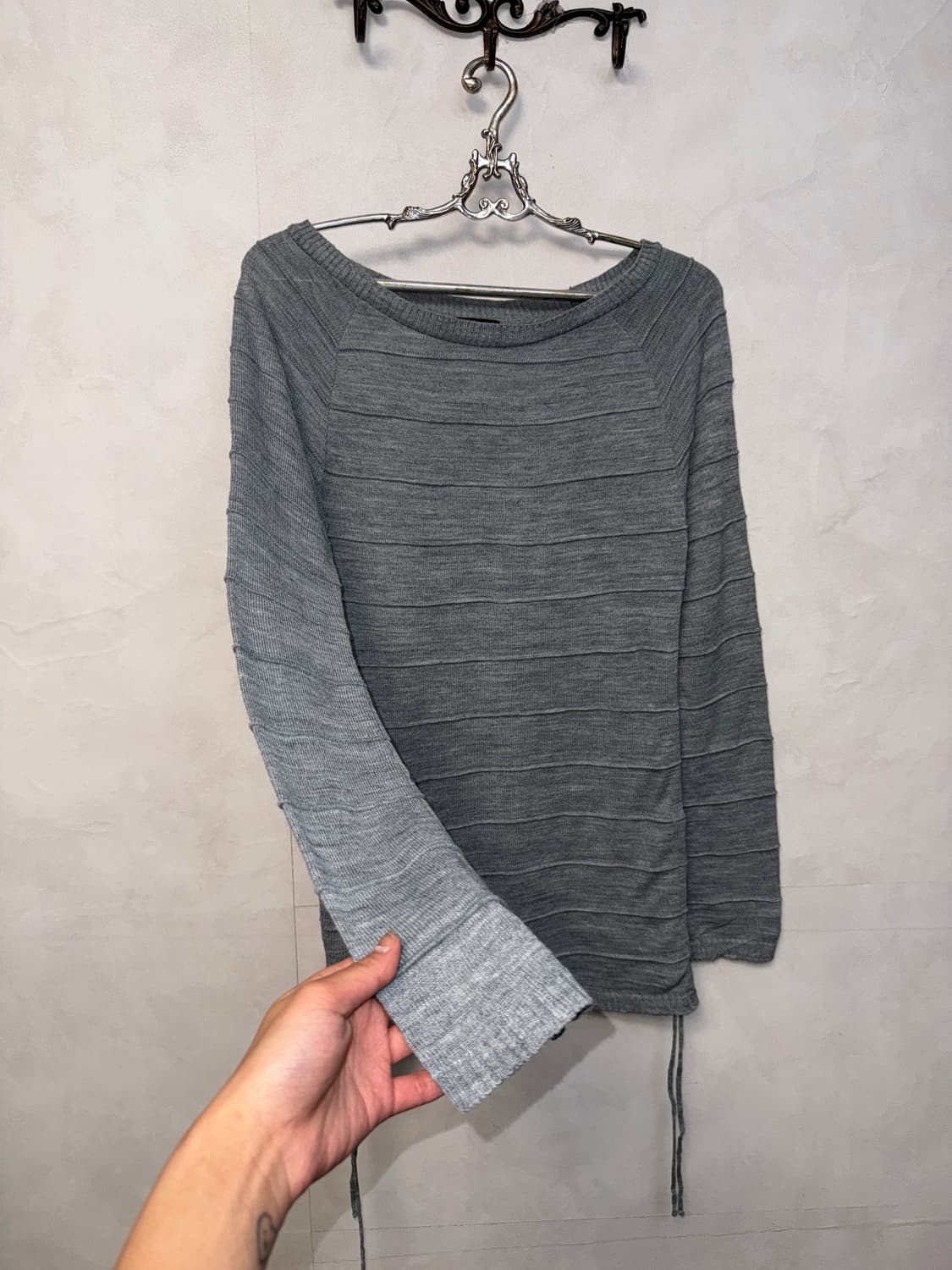 Gray side shirring loose knit  상품이미지5