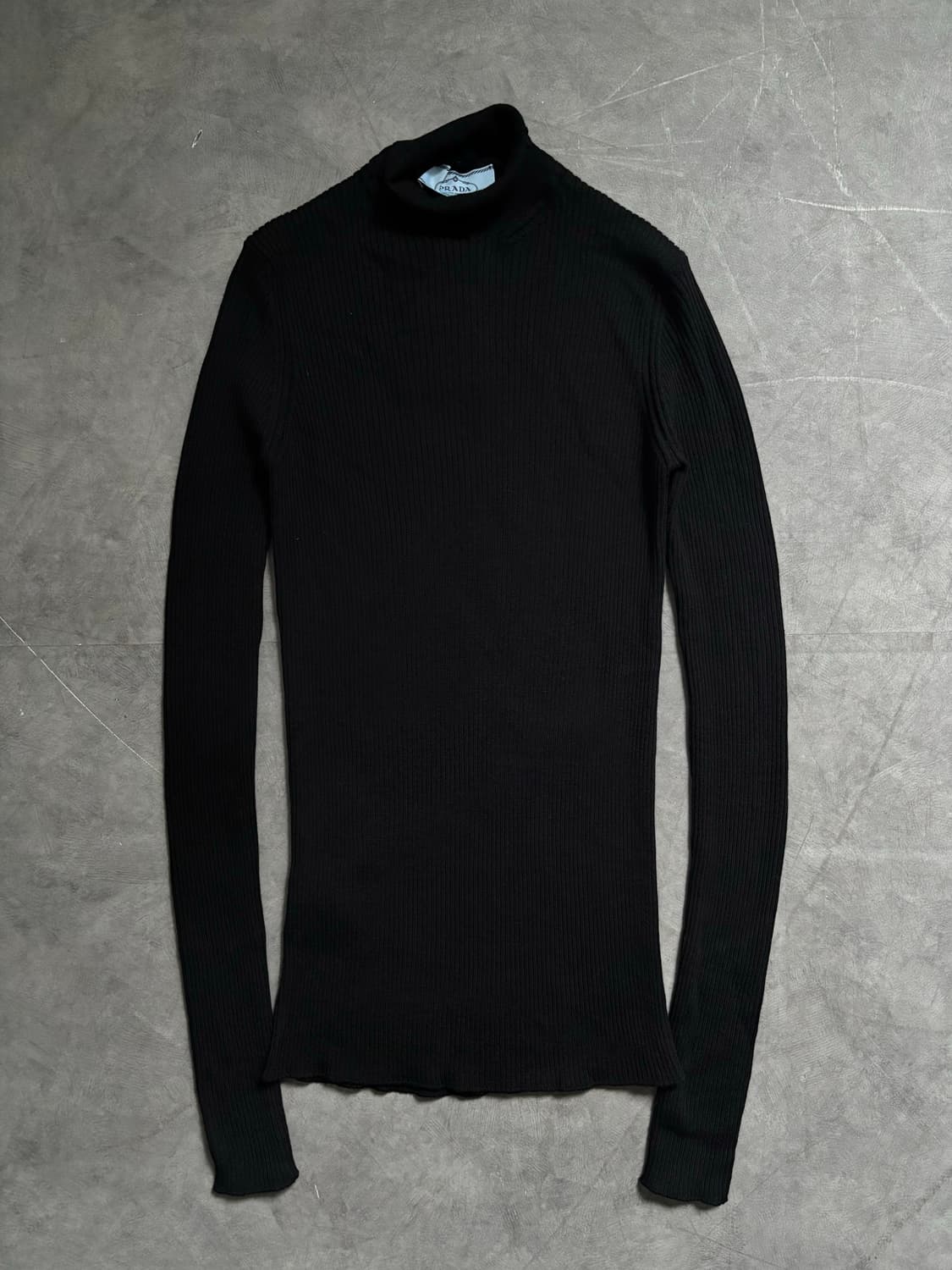 Prada 프라다 블랙 터틀넥 울 니트  상품이미지6