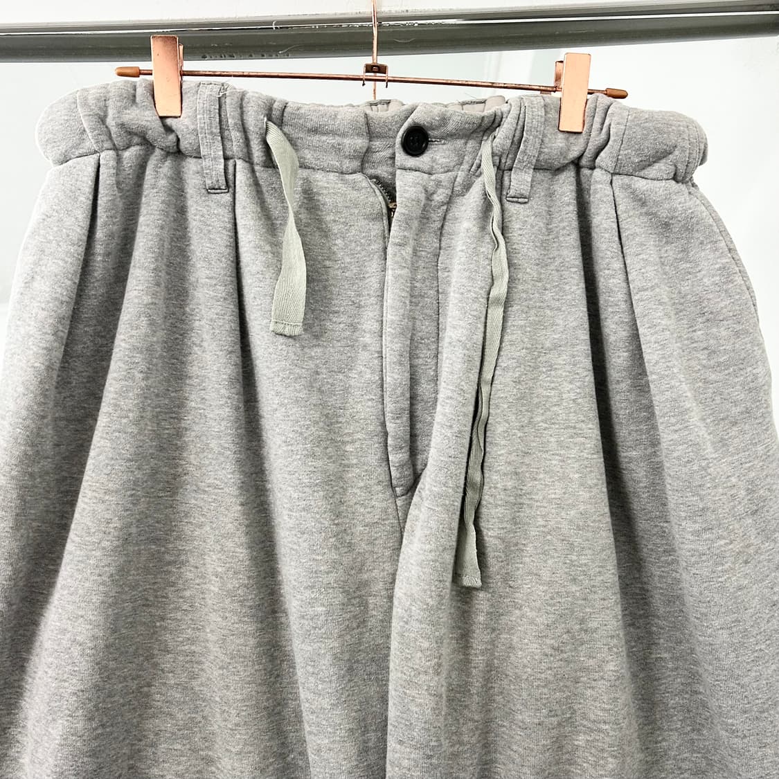 Sillage 실라주 서큘러 스웻 팬츠 상품이미지6