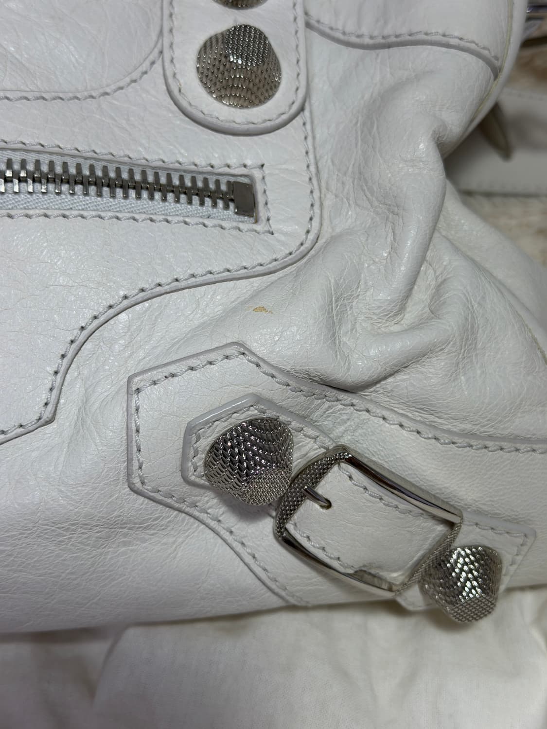 발렌시아가 자이언트 시티백 모터백 미디움 화이트 상품이미지9