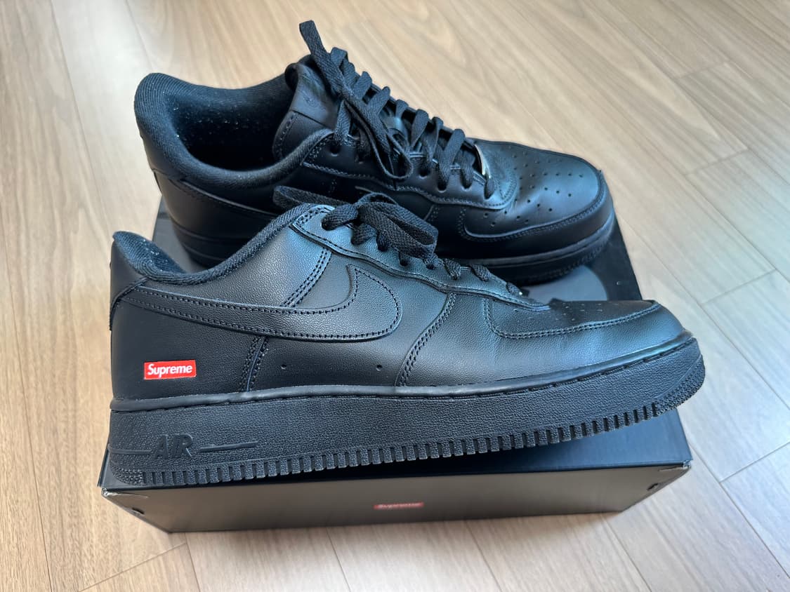나이키 슈프림 에어포스 1 로우  블랙 285 상품이미지6