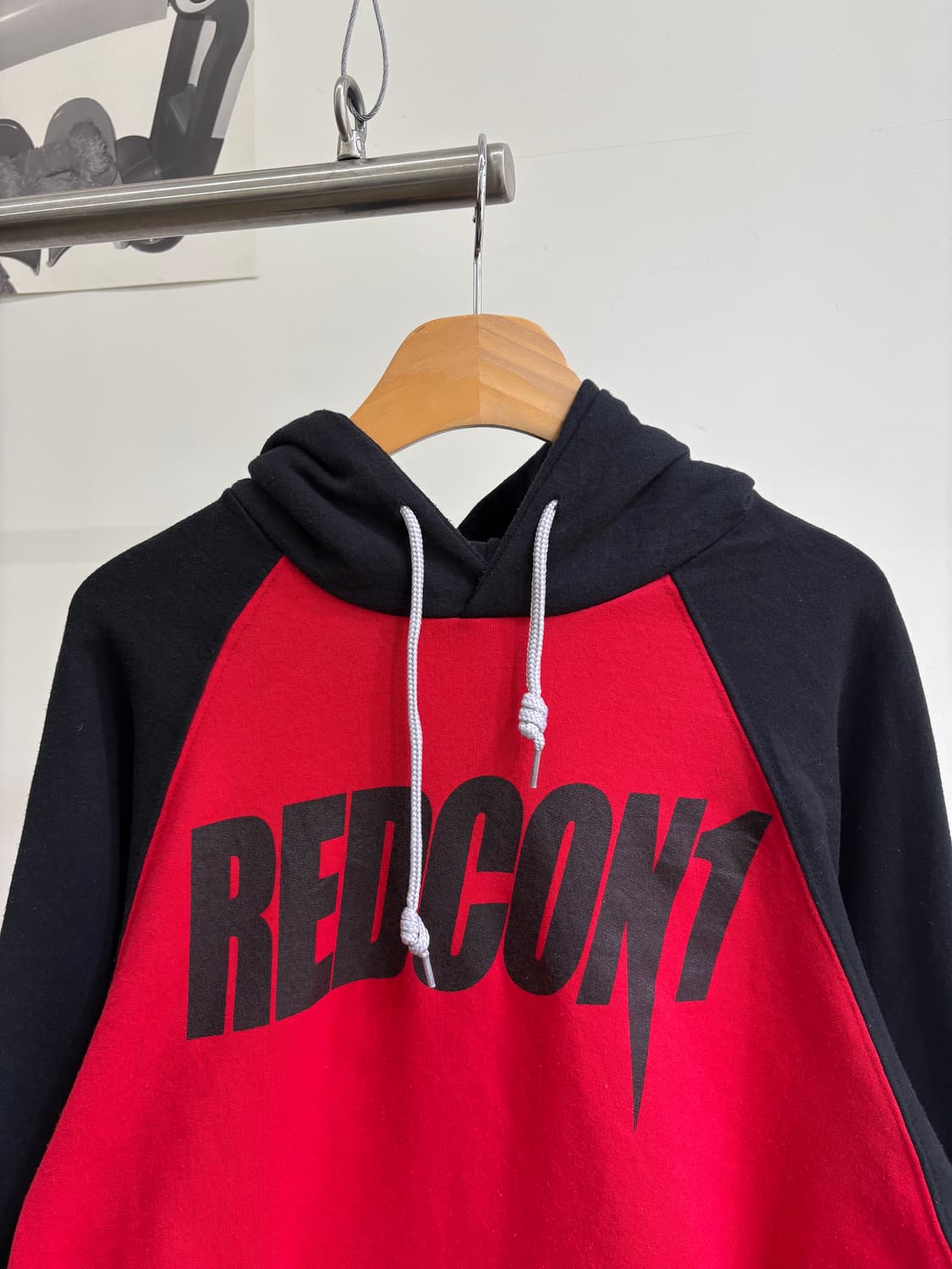 HOLLOWAY 후드티 상품이미지2