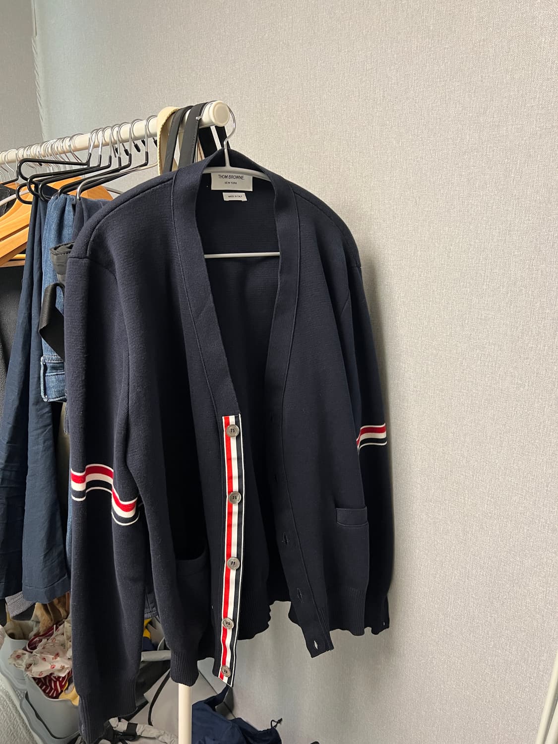 톰브라운 네이비 가디건(사이즈4)(미사용 새상품) 상품이미지1