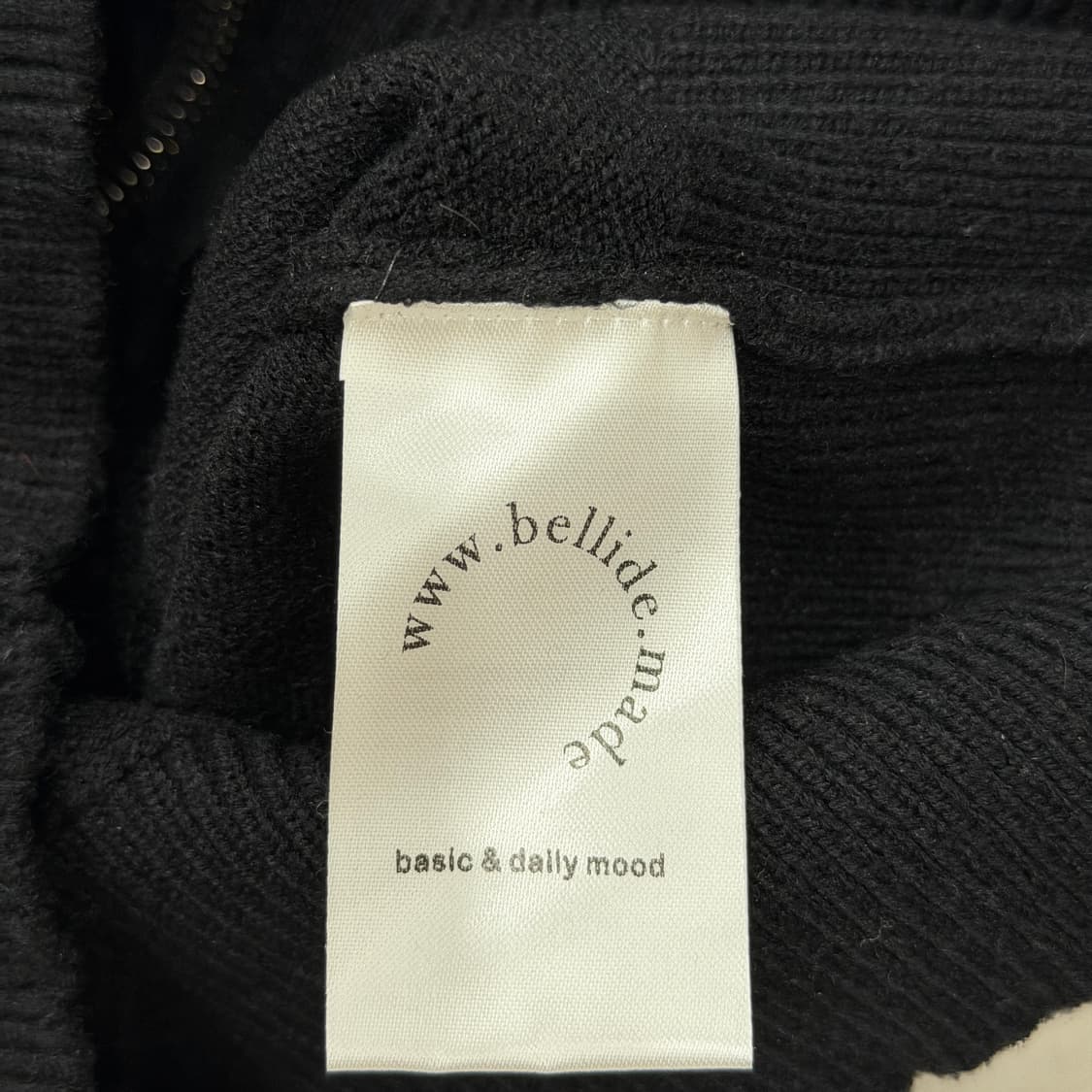 Bellide 베이델리 비스코스 니트 집업 자켓 블랙 상품이미지4