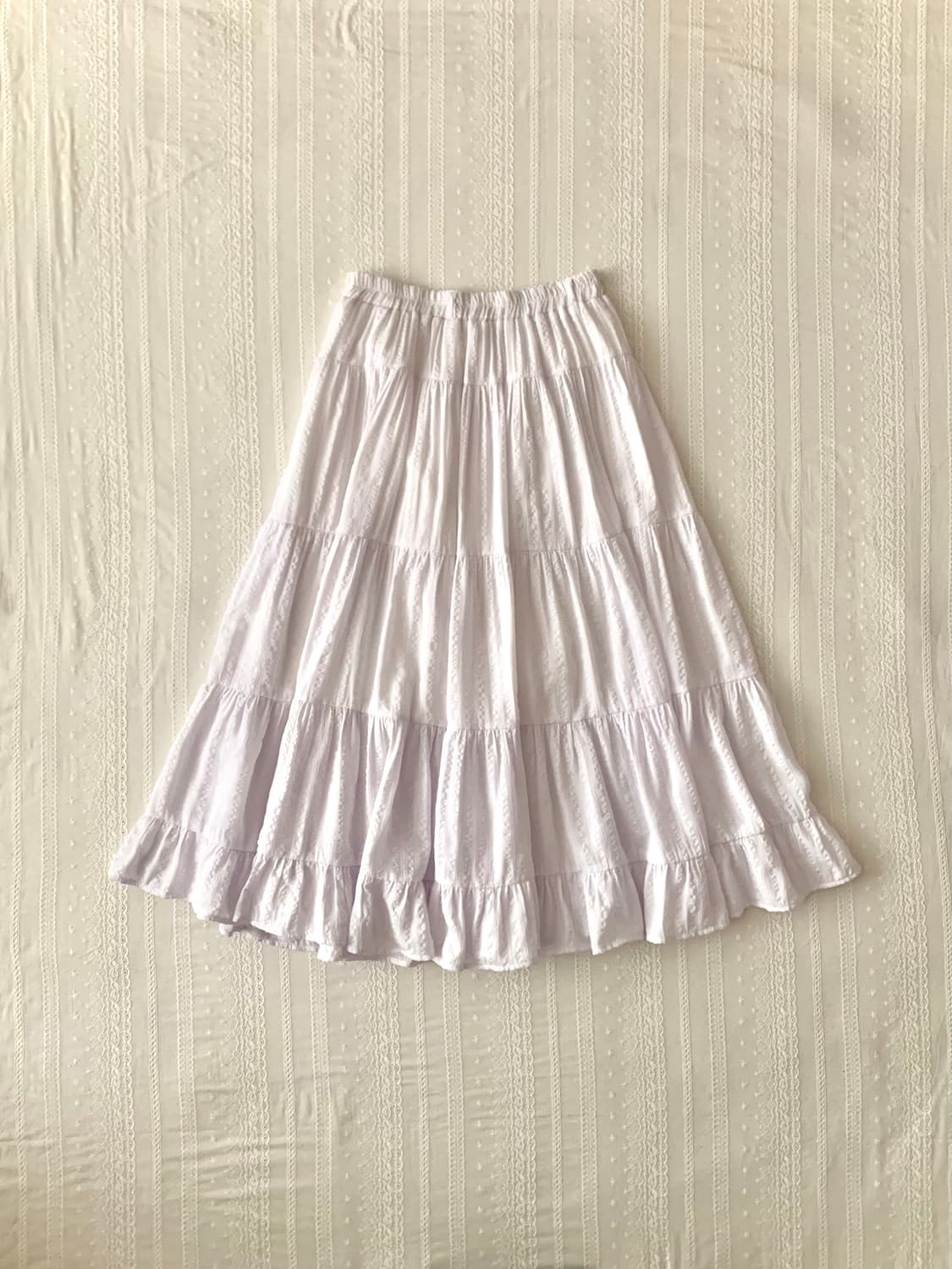 빈티지 화이트 엠보 자수 롱스커트 상품이미지1