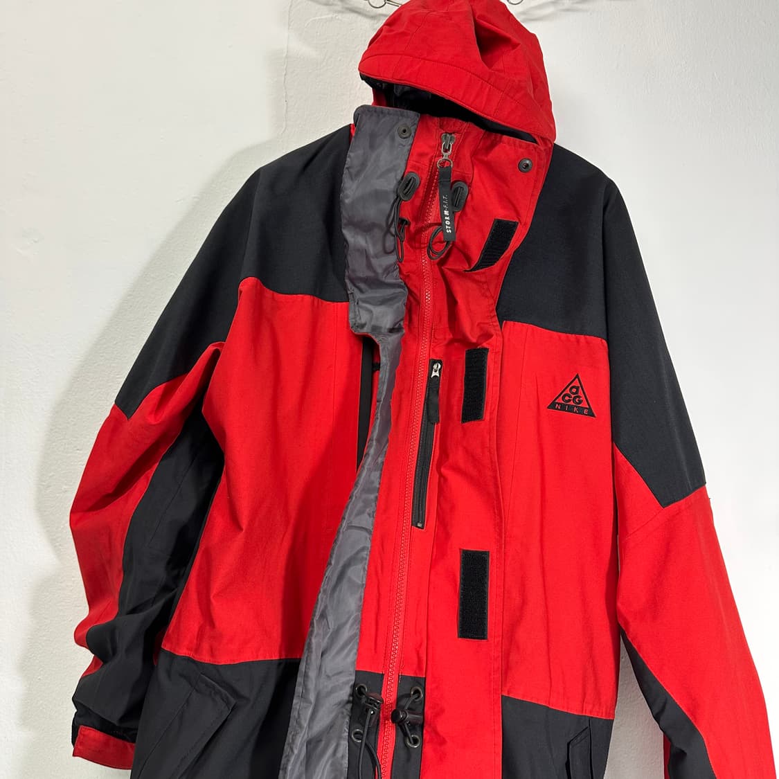 105 나이키ACG 레드 스톰핏 바람막이 자켓 상품이미지6