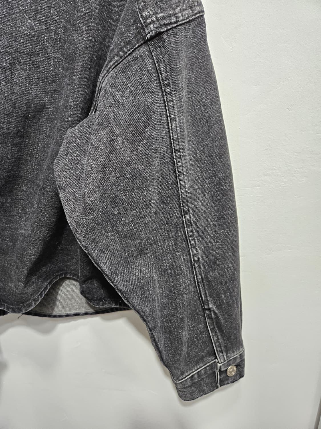 남녀공용 블랙 빈티지 데님 자켓 상품이미지8