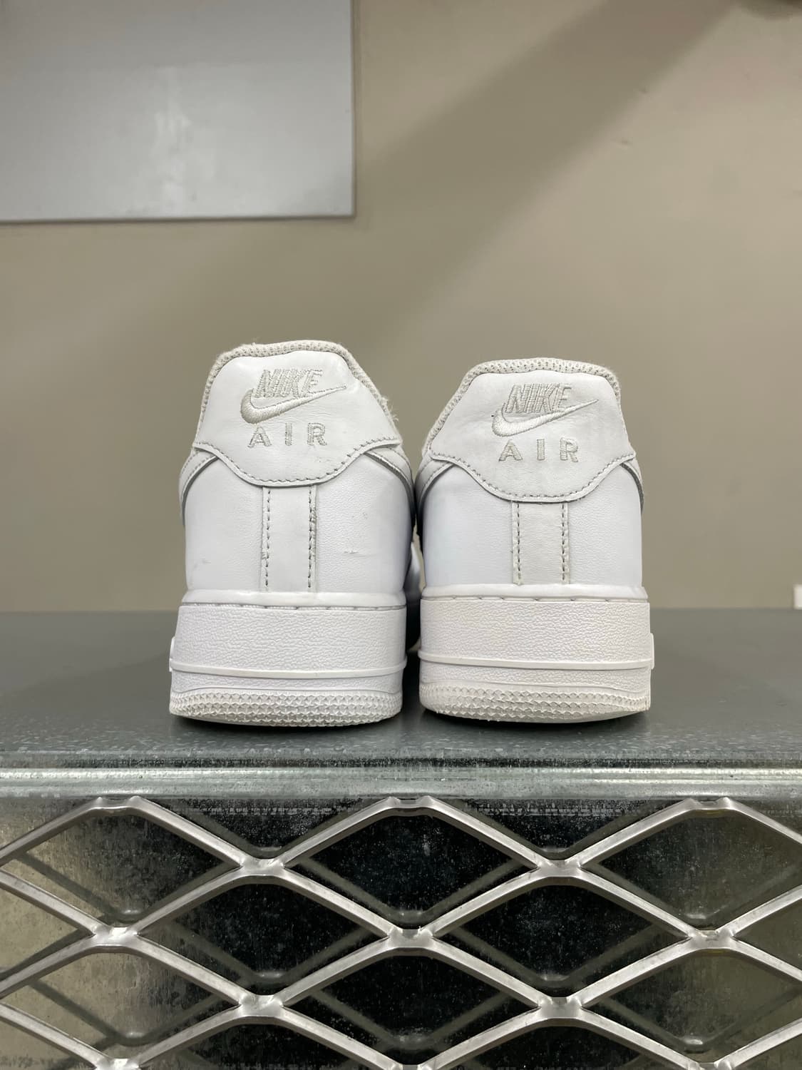 나이키 에어포스1 로우 화이트 270 상품이미지3