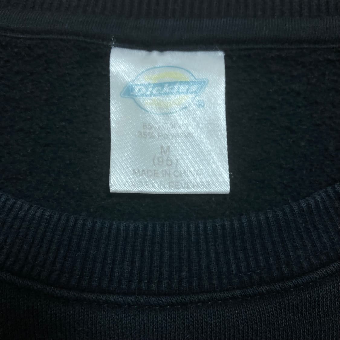 디키즈 스펠아웃 빅로고 블랙 맨투맨 상품이미지3