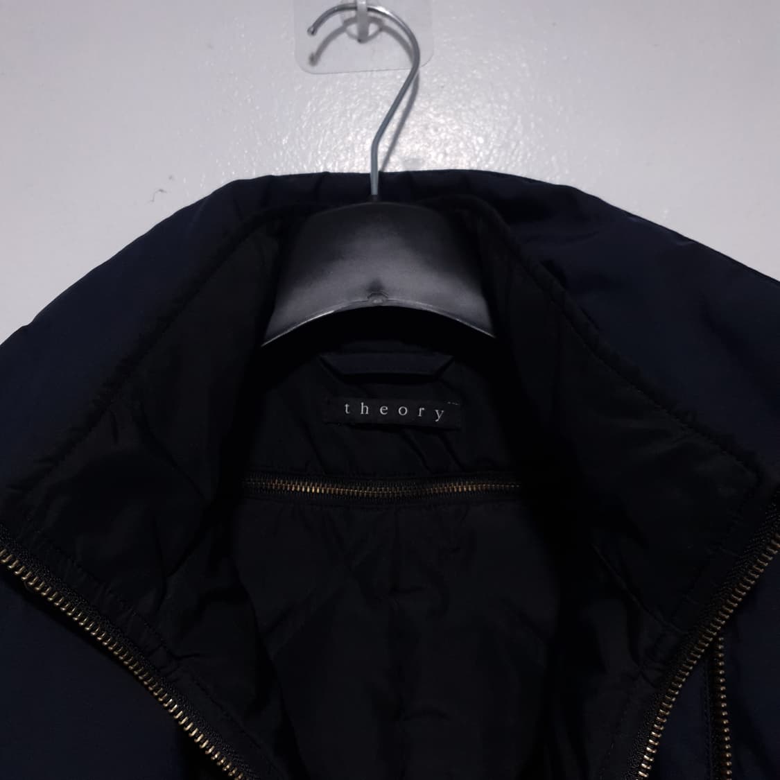 실측 M) Theory 띠어리 레이어드 다운 이중 패딩 코트 네이비 정품 상품이미지7