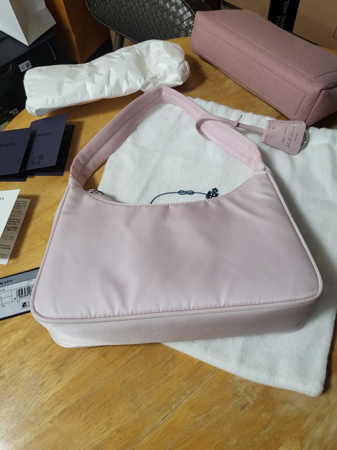 24SS 프라다 리에디션 2000 리나일론 미니 호보백 핑크 상품이미지8