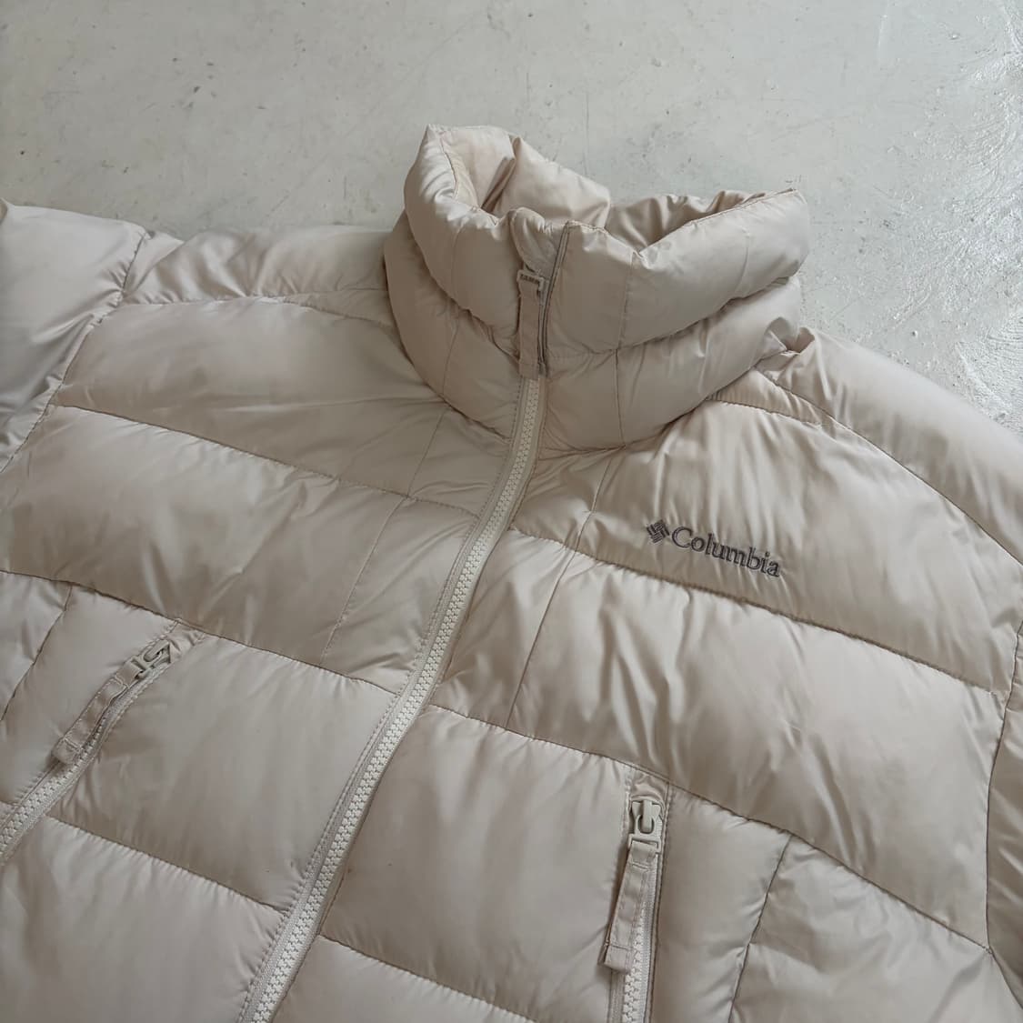 컬럼비아 빈티지 푸퍼 패딩 M 상품이미지4