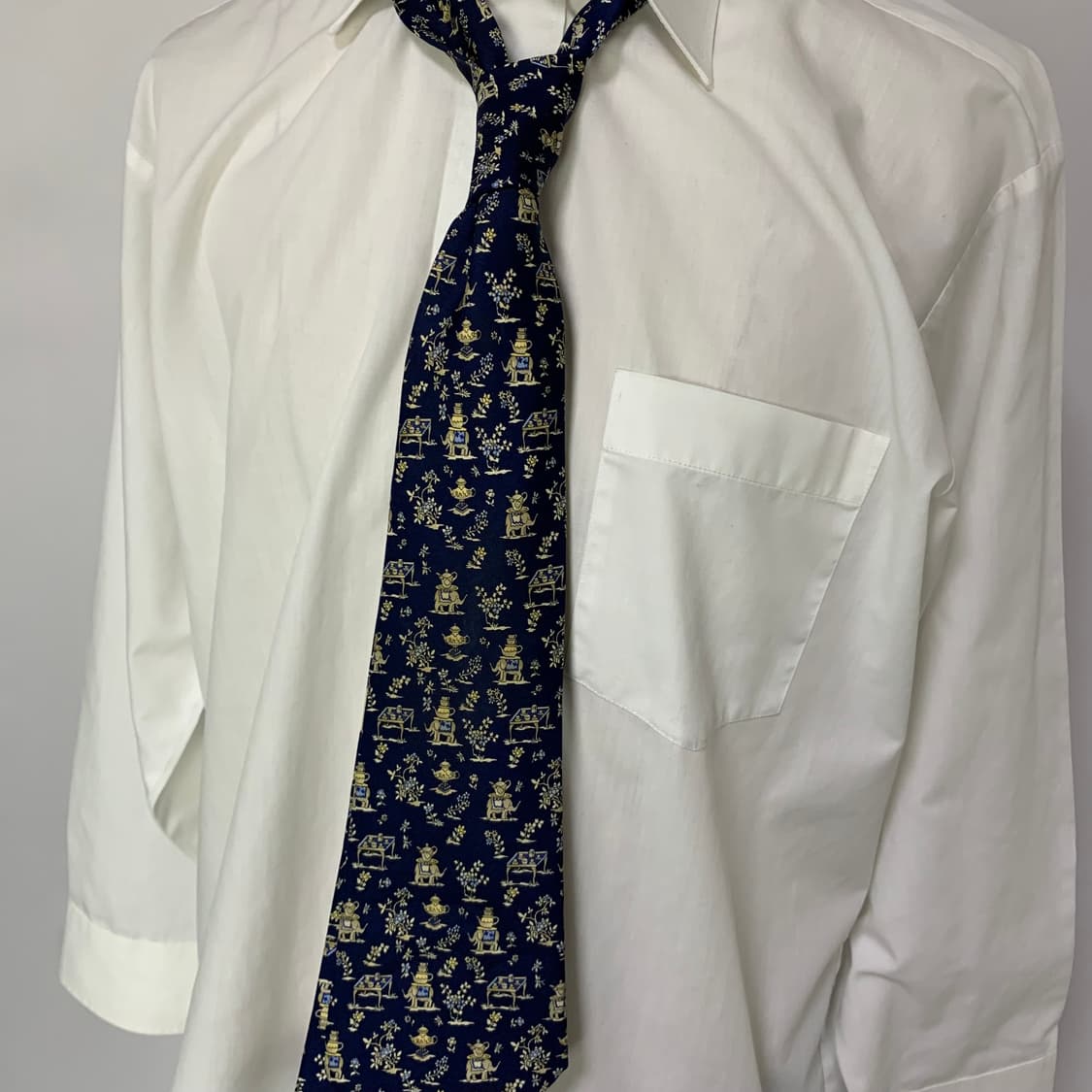 살바토레 페라가모 빈티지 앤틱 패턴 실크 넥타이 네이비 상품이미지2