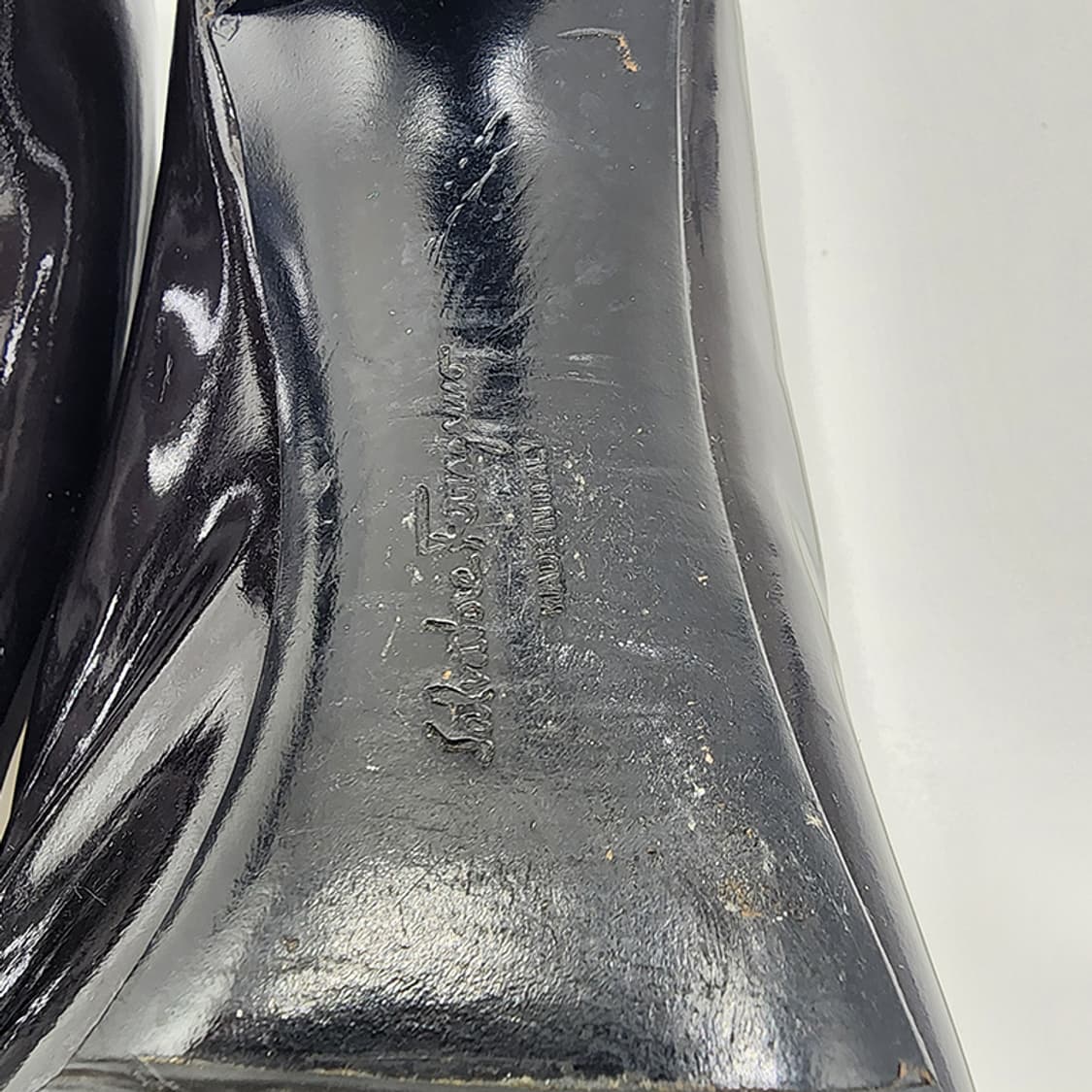 페라가모 바라 페이던트 힐 37 상품이미지10