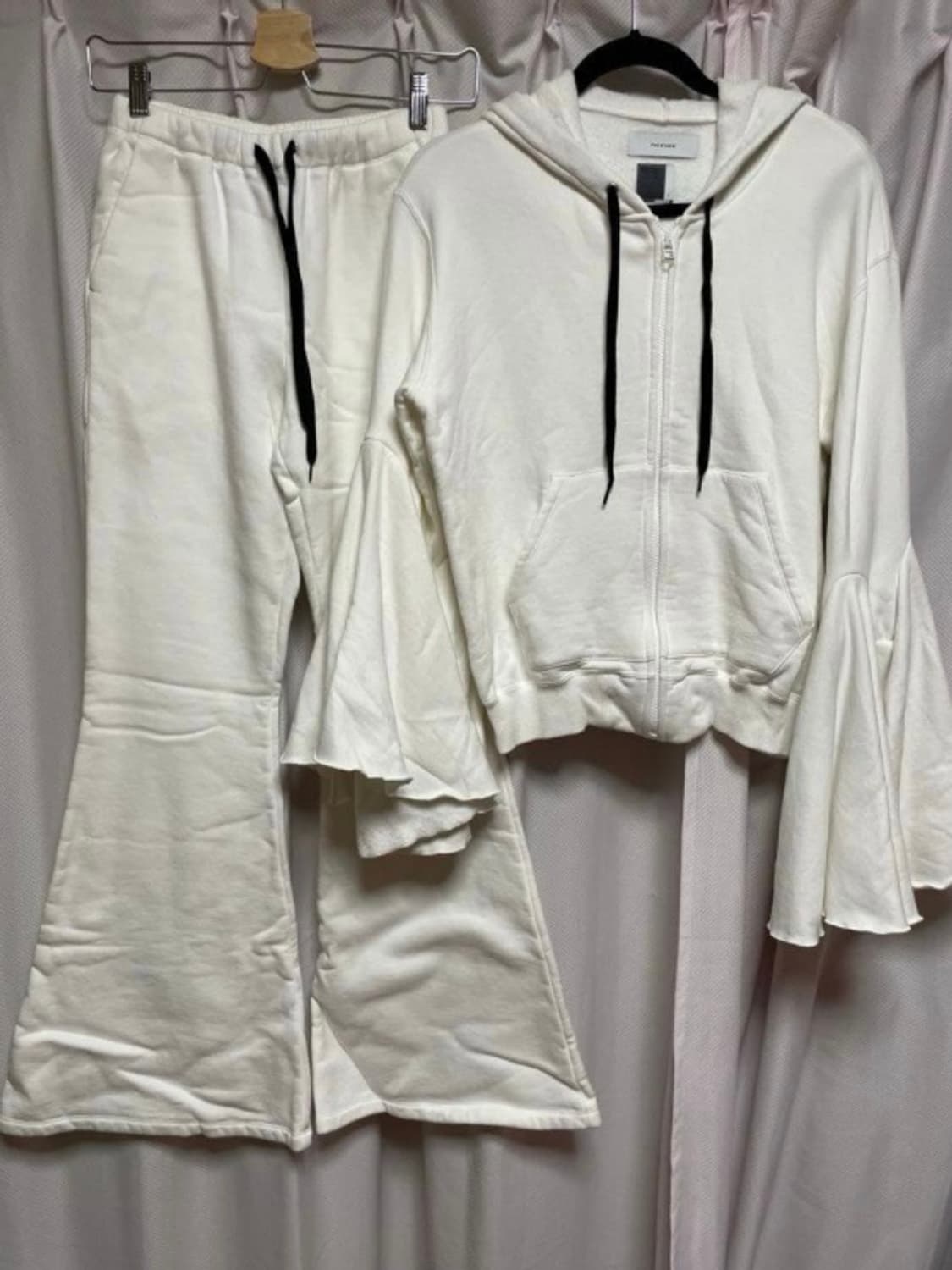 Facetasm set up (WH) 상품이미지1