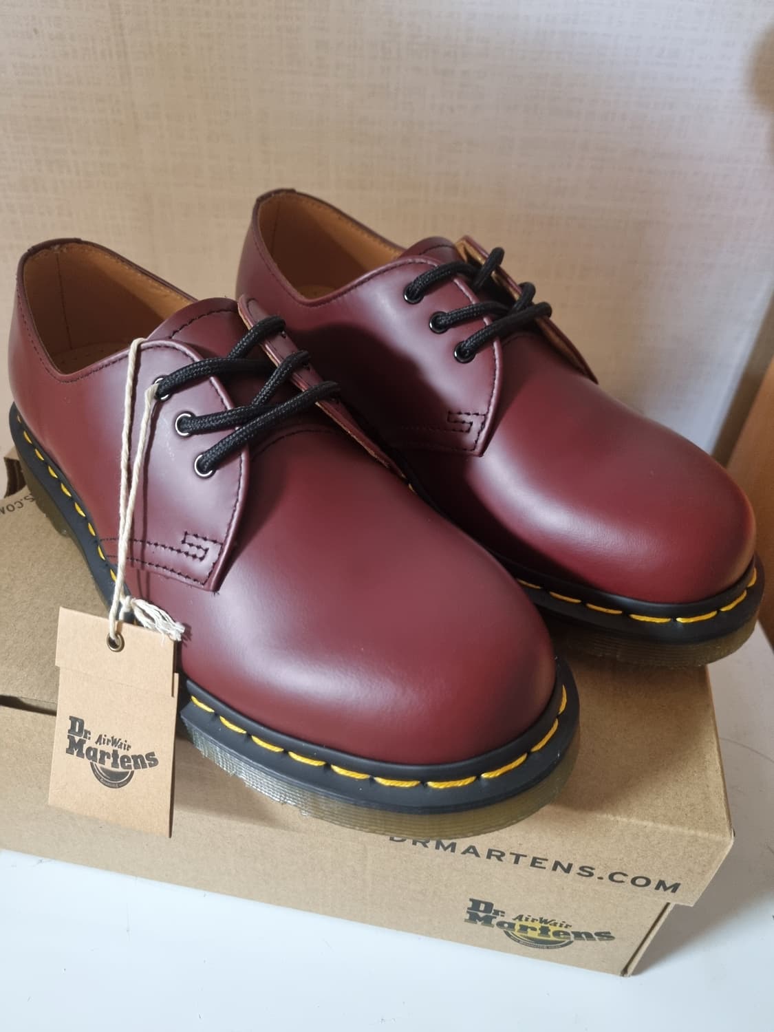 닥터마틴 1461 체리레드 240사이즈 상품이미지1
