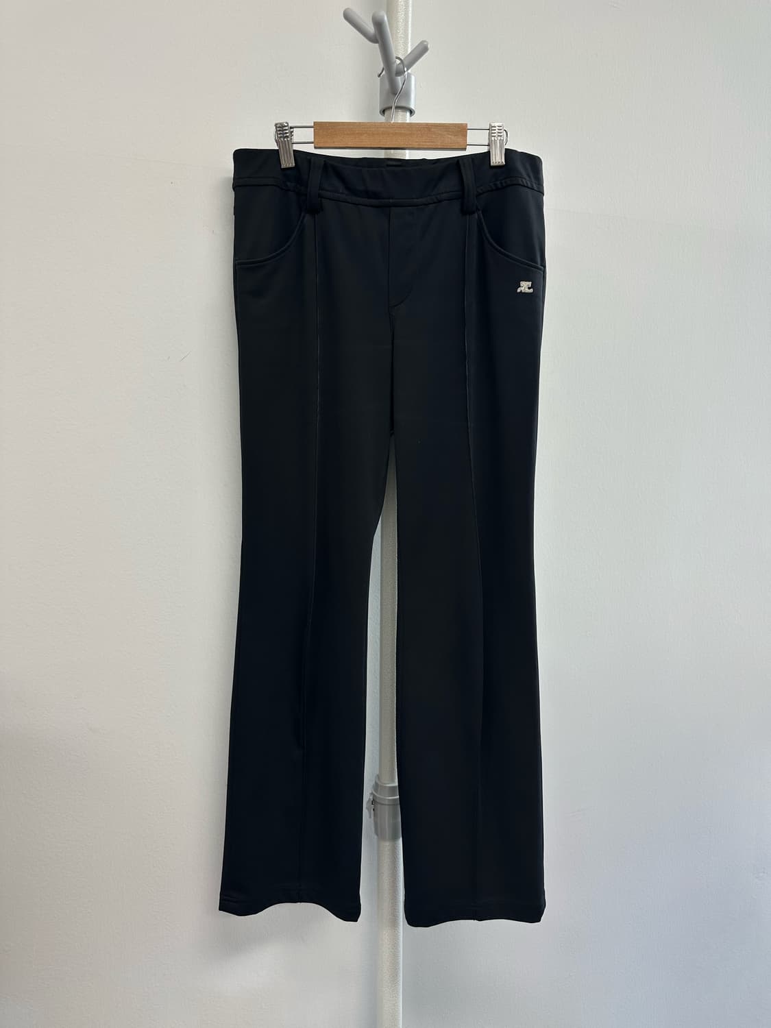 꾸레쥬 로고 핀턱 팬츠 상품이미지1