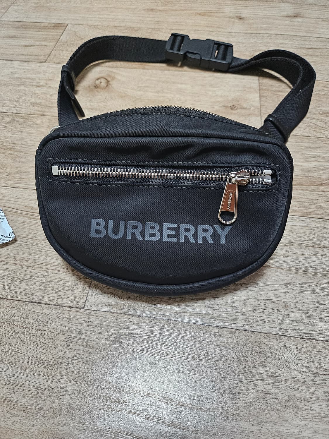 버버리벨트백 상품이미지1