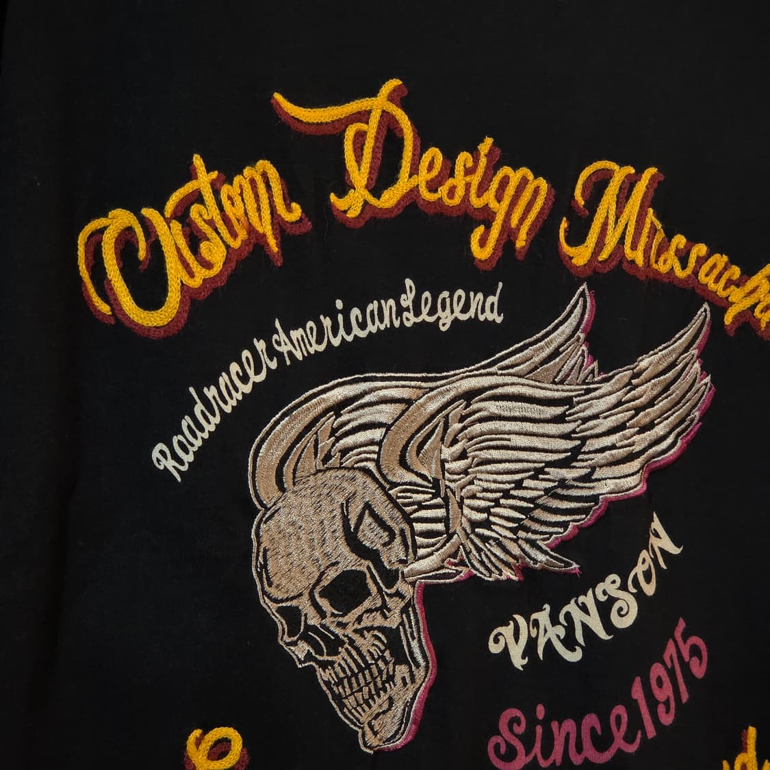 밴슨 레더 스컬 자수 블랙 롱슬리브 상품이미지3