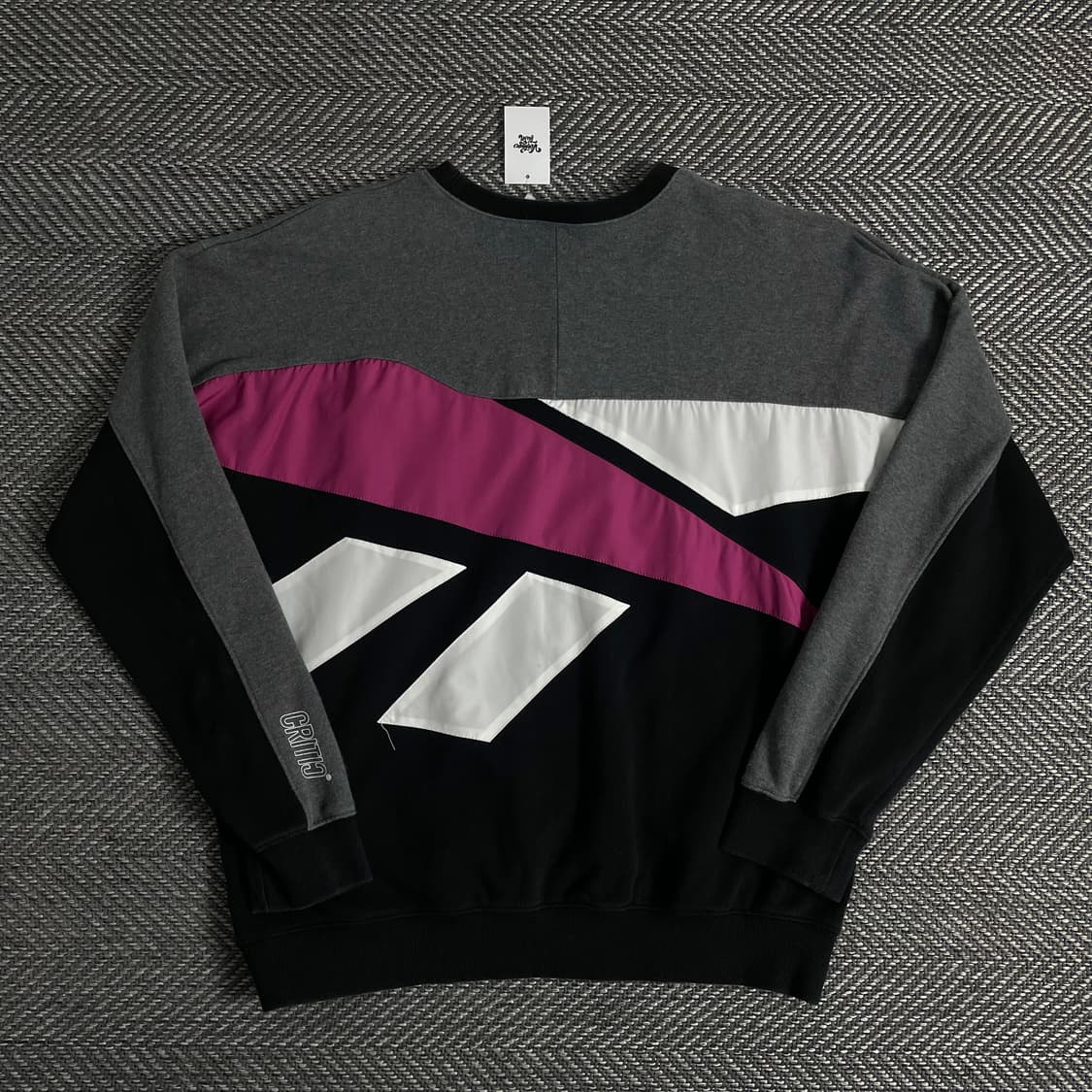 리복 올드스쿨 빅로고 박시핏 맨투맨o 3030 상품이미지4