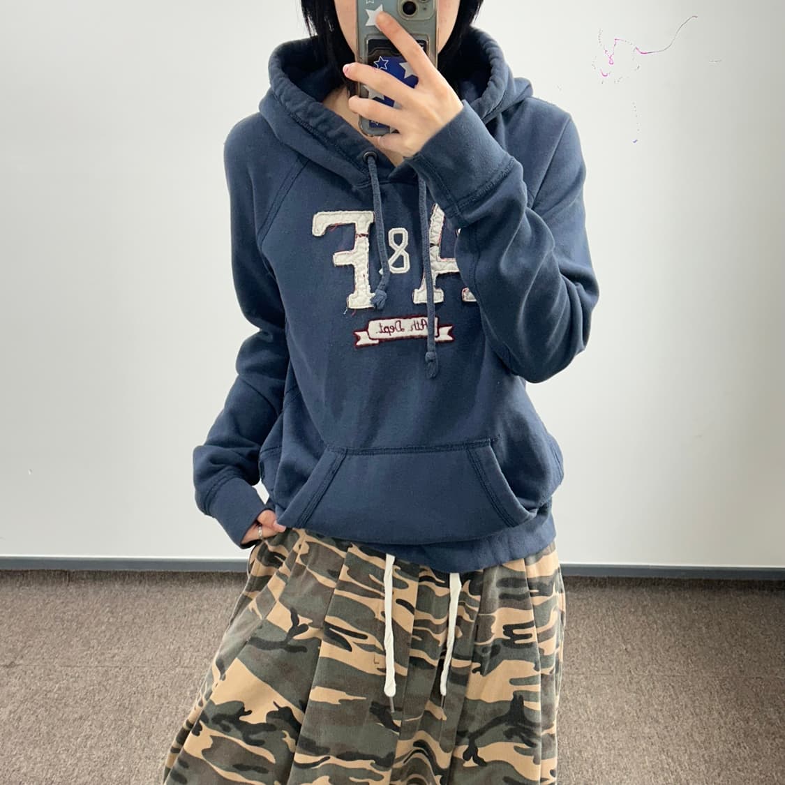 Abercrombie 아베크롬비 그런지 로고 네이비 후드티 상품이미지1