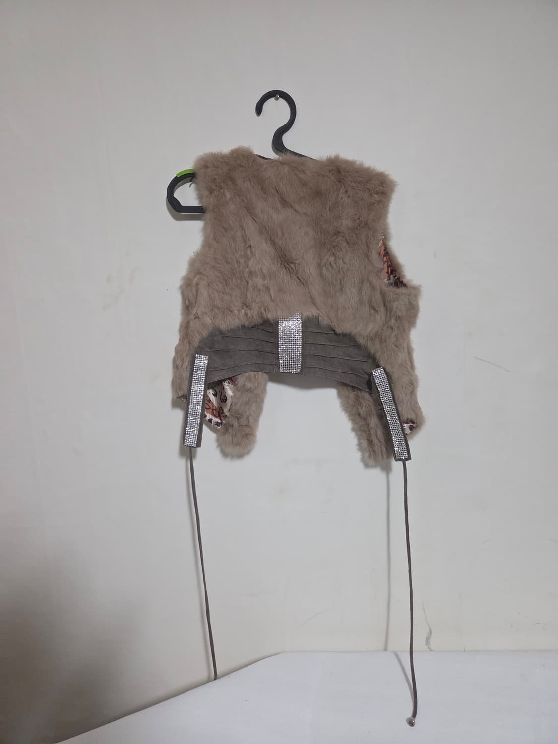 aria 퍼 베스트 M사이즈 상품이미지2