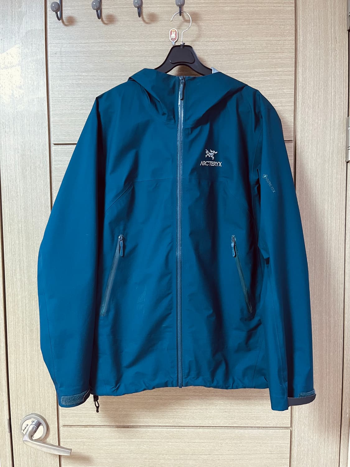 아크테릭스 베타M 우먼레어색상 래버린스 민트급판매합니다 상품이미지2