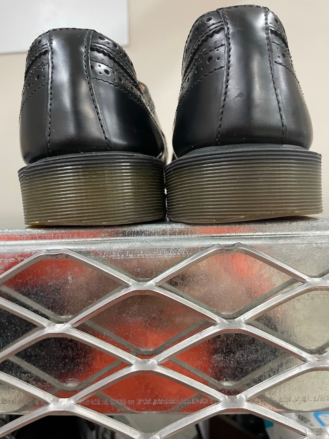 닥터마틴 3989 윙팁 더비 uk8 (gr-4447) 상품이미지10