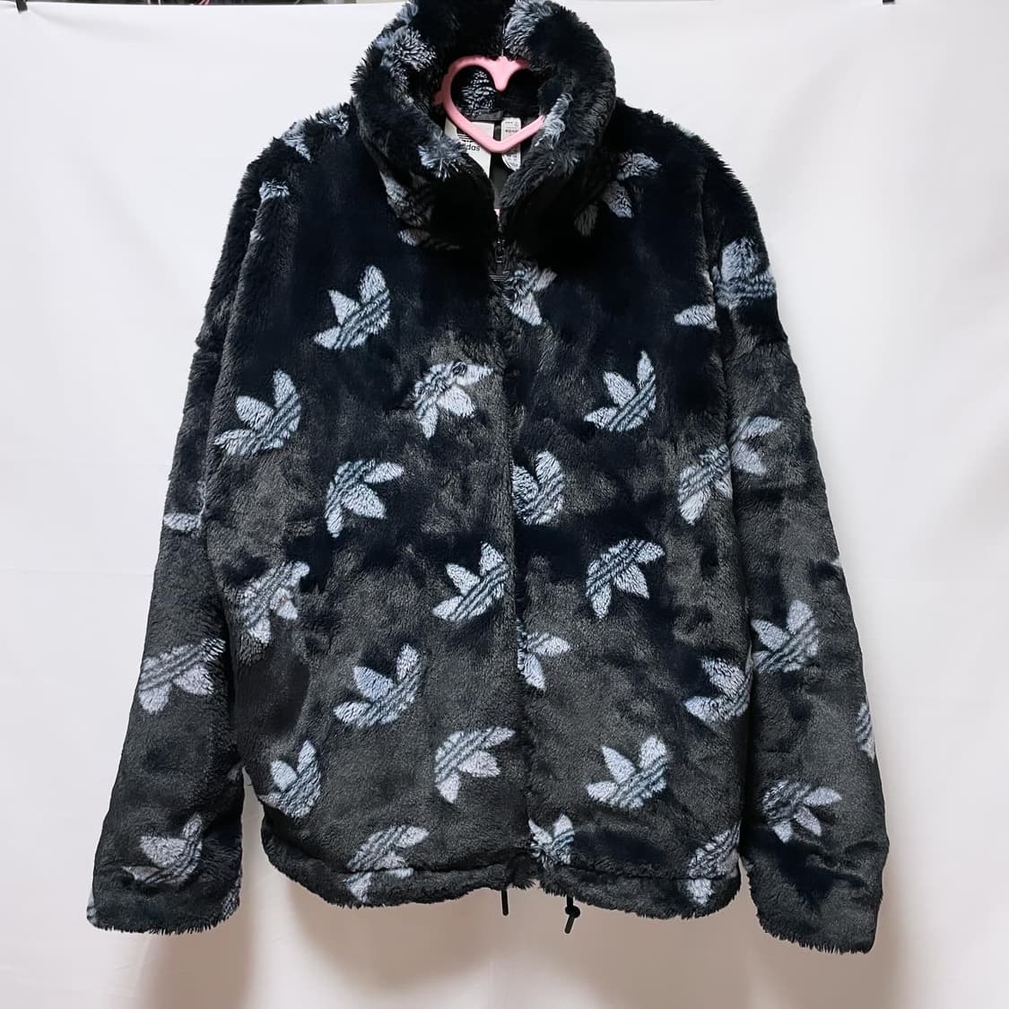 아디다스 모노그램 퍼자켓 상품이미지3