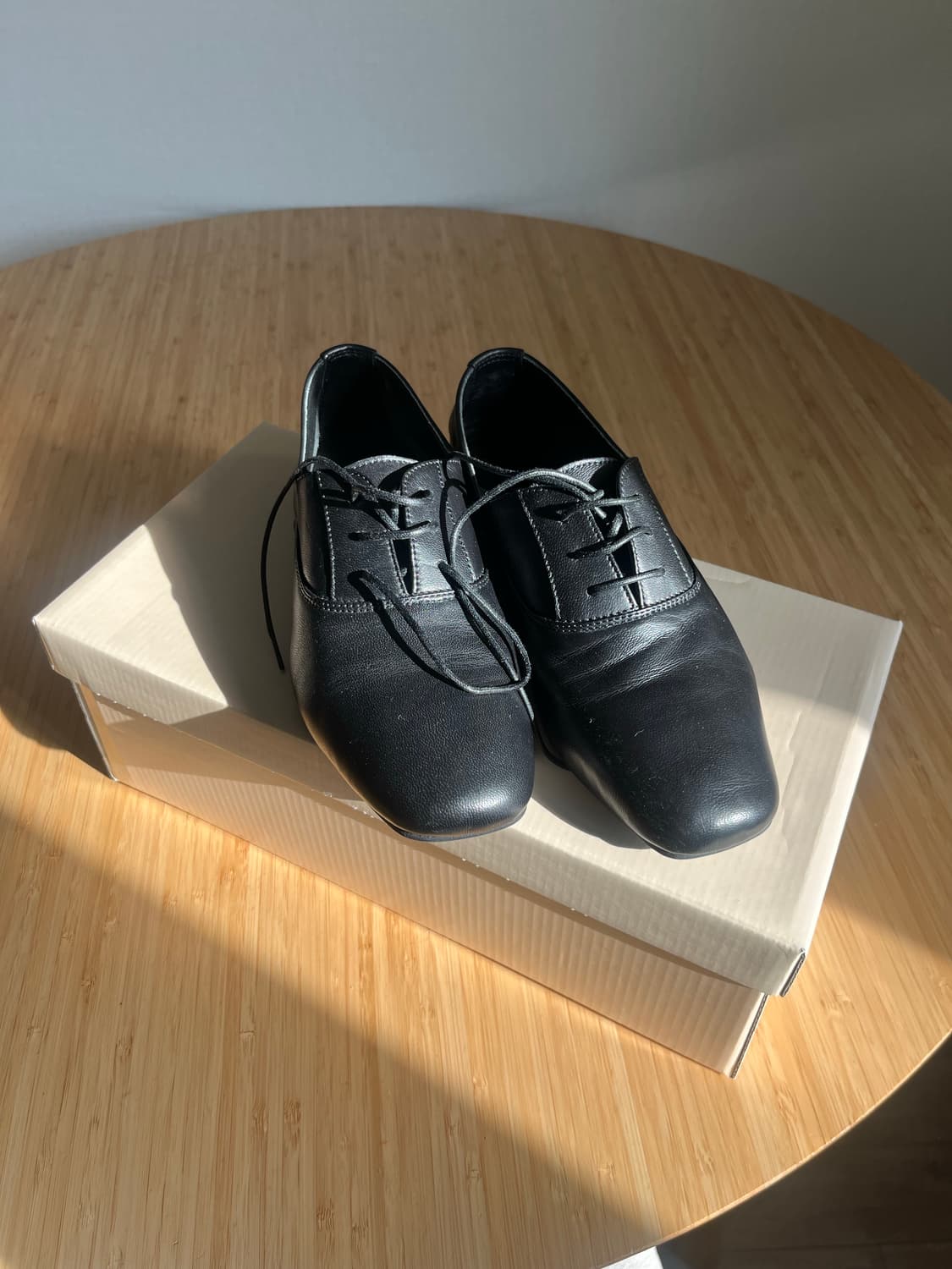 (새상품)REQINS 흐꺙 hydra cuir cc 플랫슈즈(220)  상품이미지1