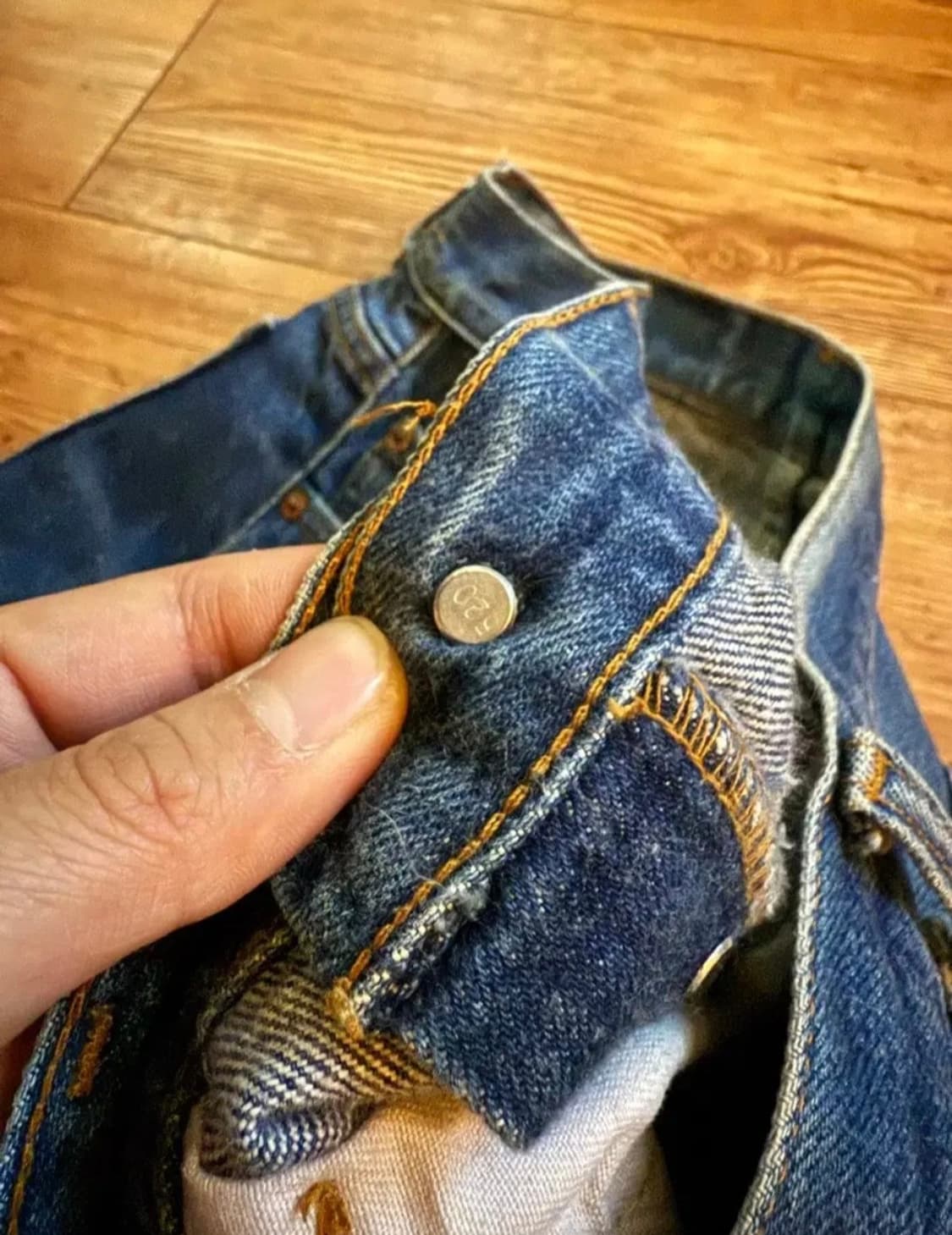 90년대 빈티지 USA 리바이스 501 판매합니다. 상품이미지5