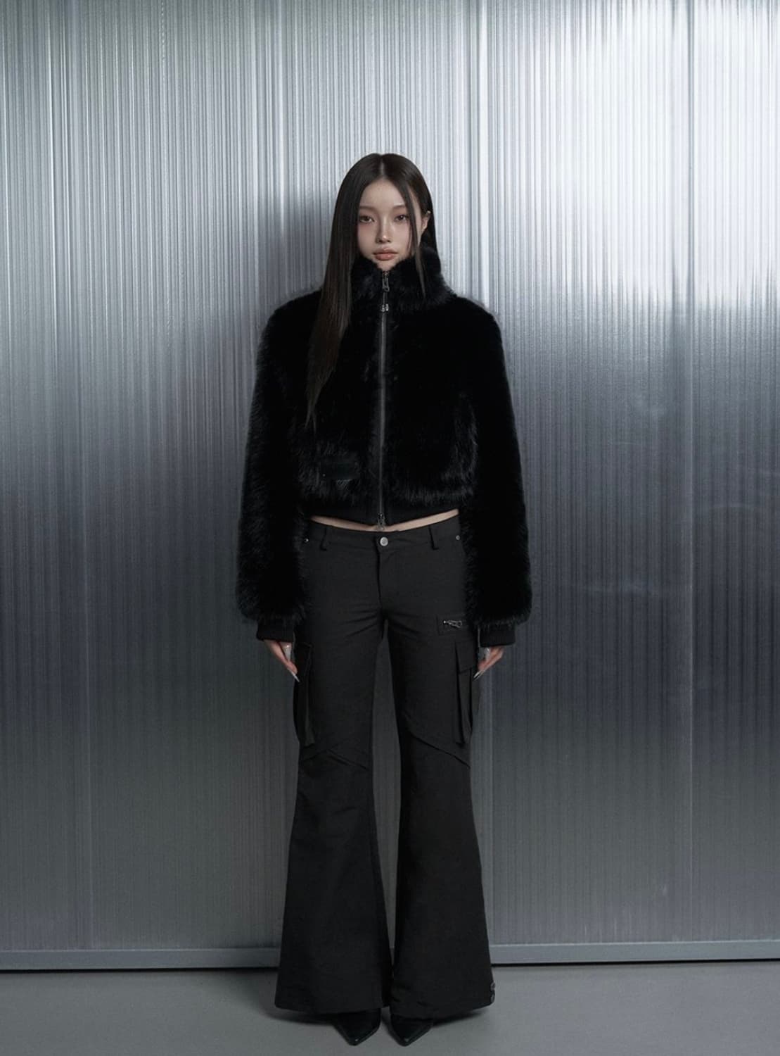 에트오소매 인조 모피 크롭 재킷 블랙 상품이미지1