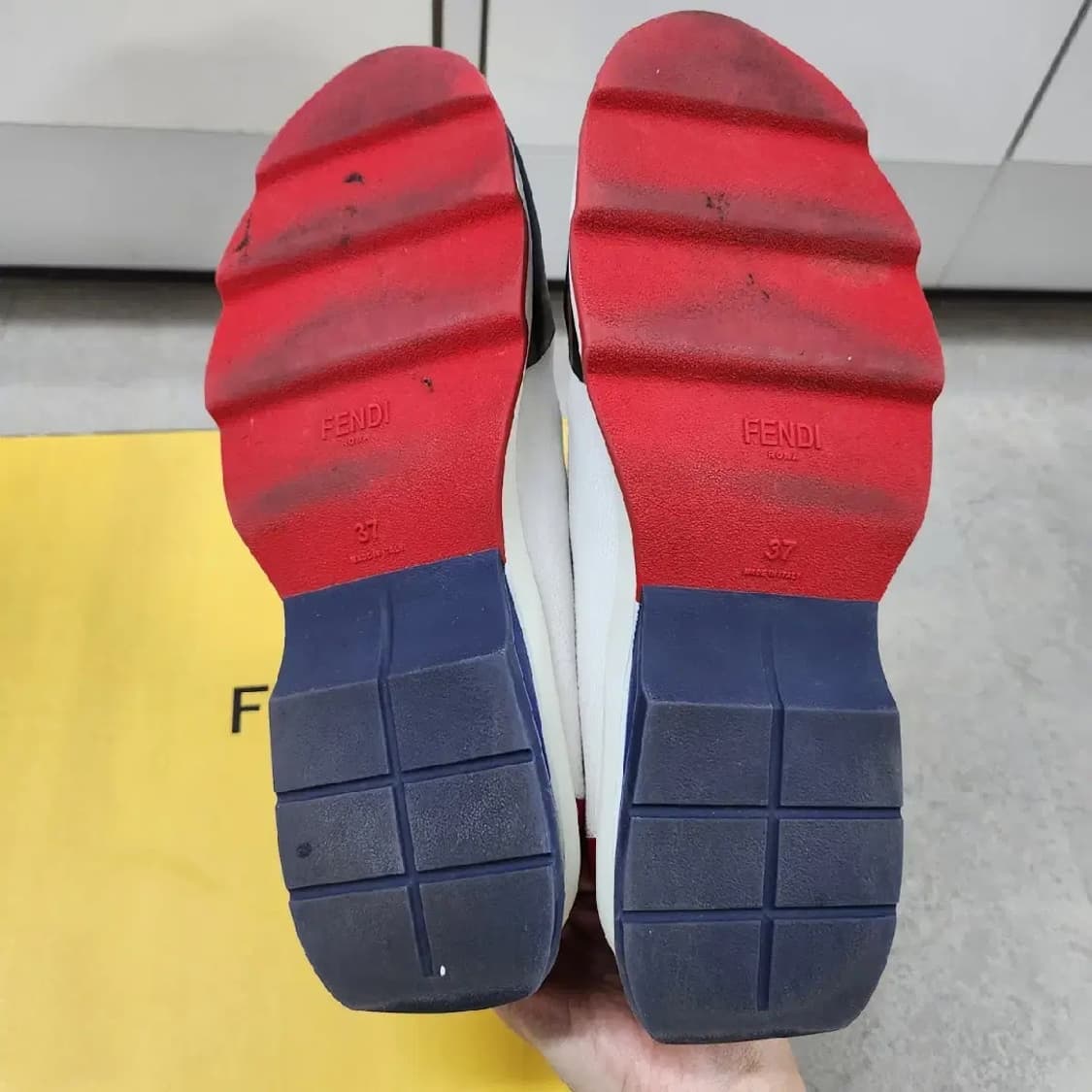 펜디 신발 펜디×필라 콜라보 삭스 스니커즈 37사이즈 (정품) 상품이미지6