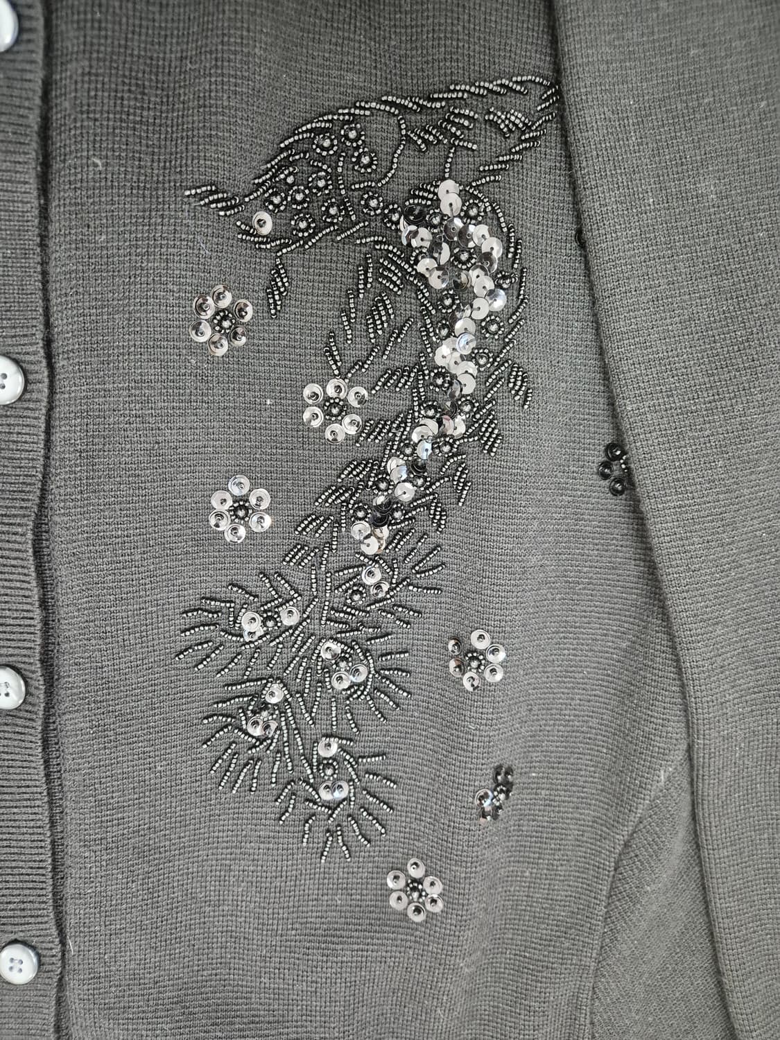 슈프림 비디드 아플리케 가디건 블랙 - 23SS 상품이미지5