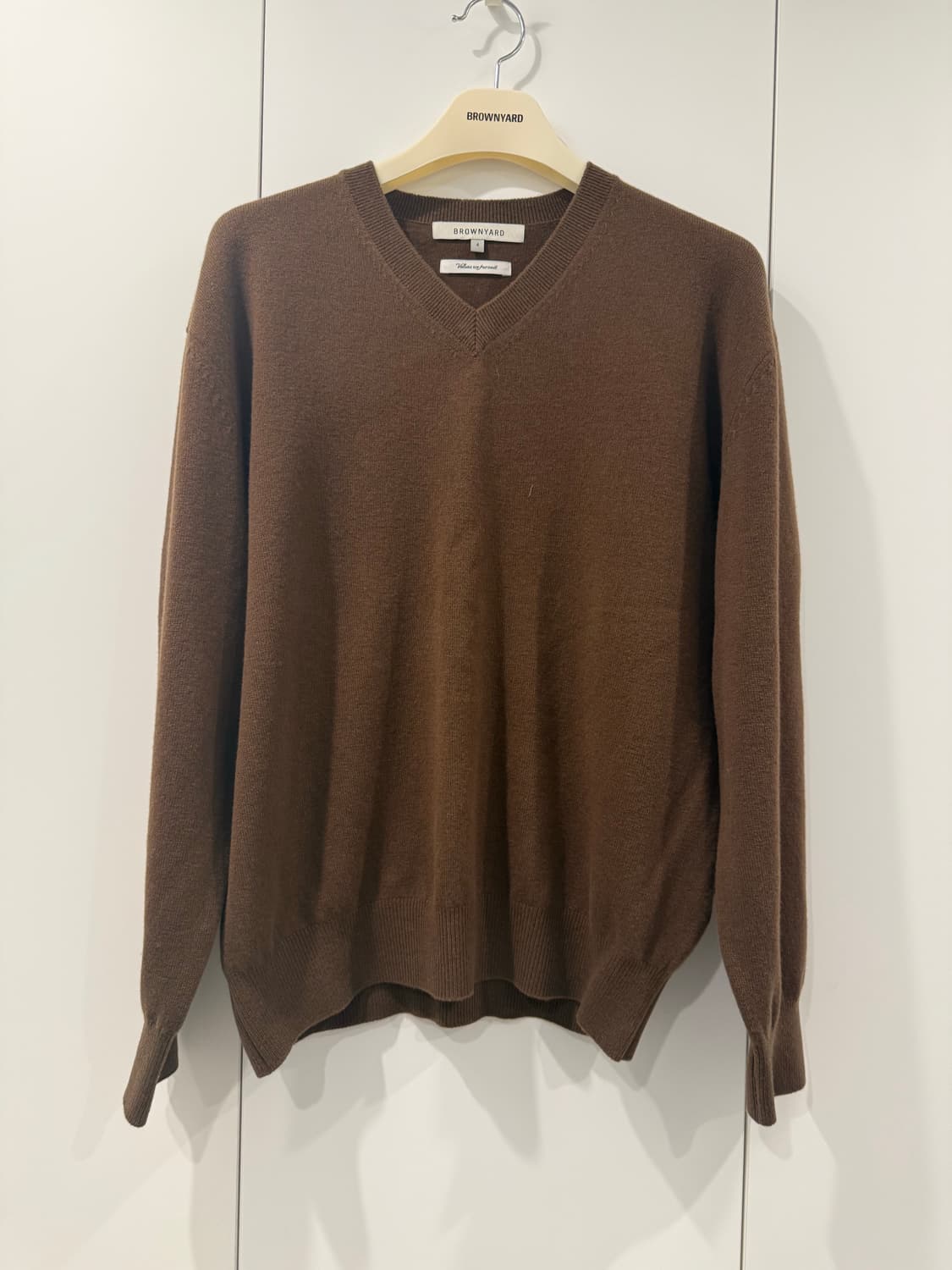 브라운야드 브이넥 니트 브라운 상품이미지2