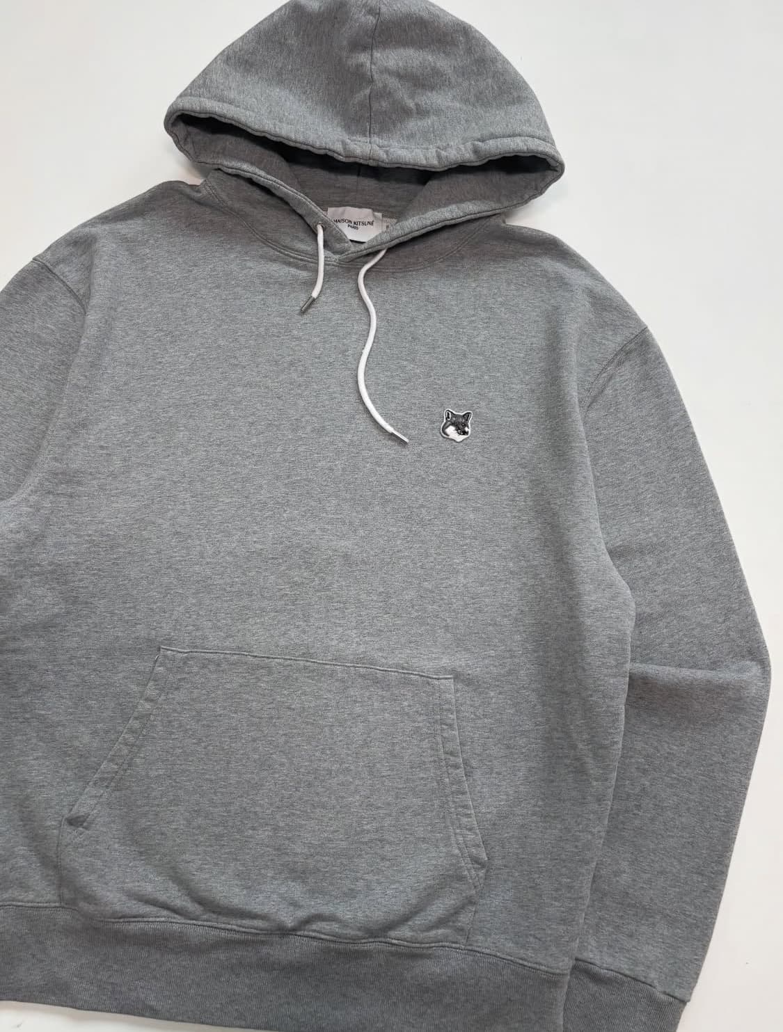 MaisonKitsune 메종키츠네 그레이 폭스패치 후드티 상품이미지5