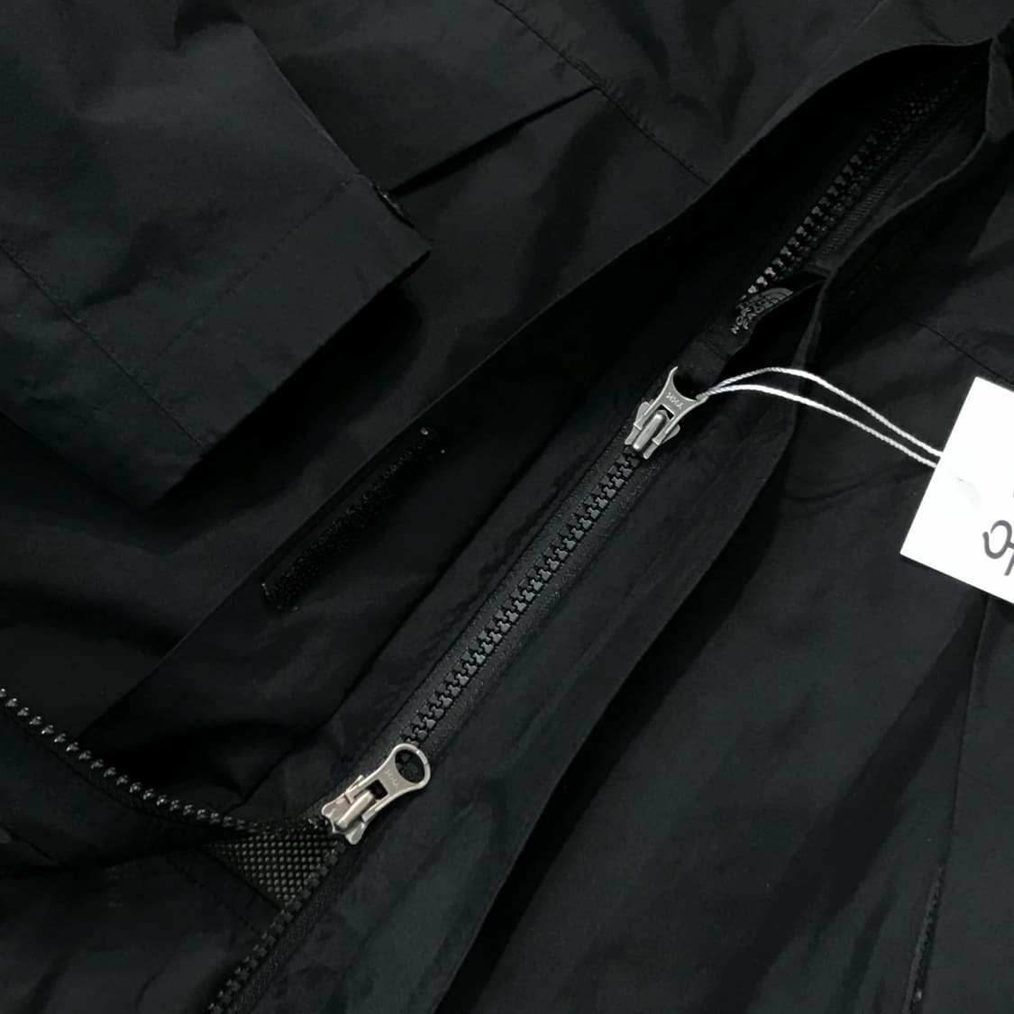 노스페이스 고어텍스 블랙 윈드브레이커 여성 55 사이즈 상품이미지7
