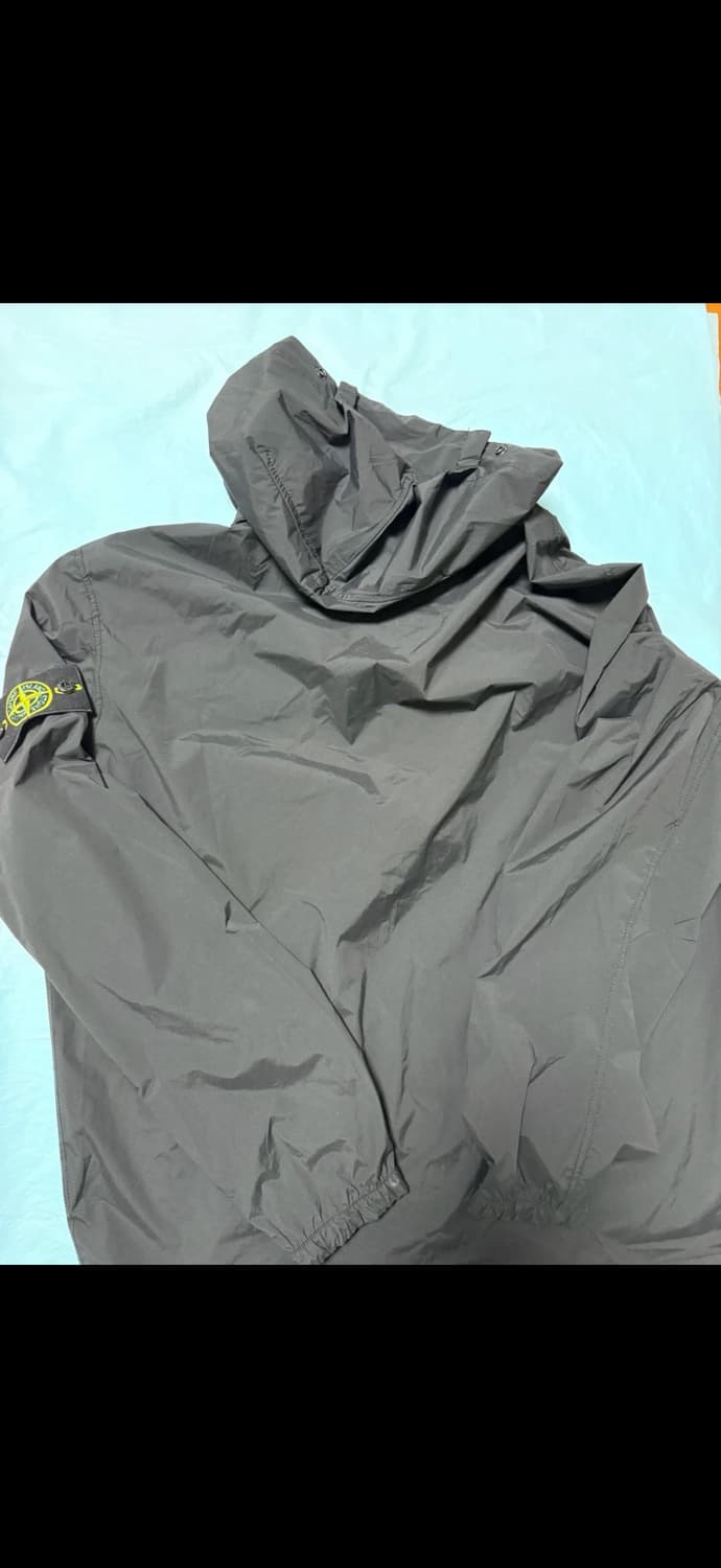 스톤아일랜드 윈드브레이커 상품이미지1