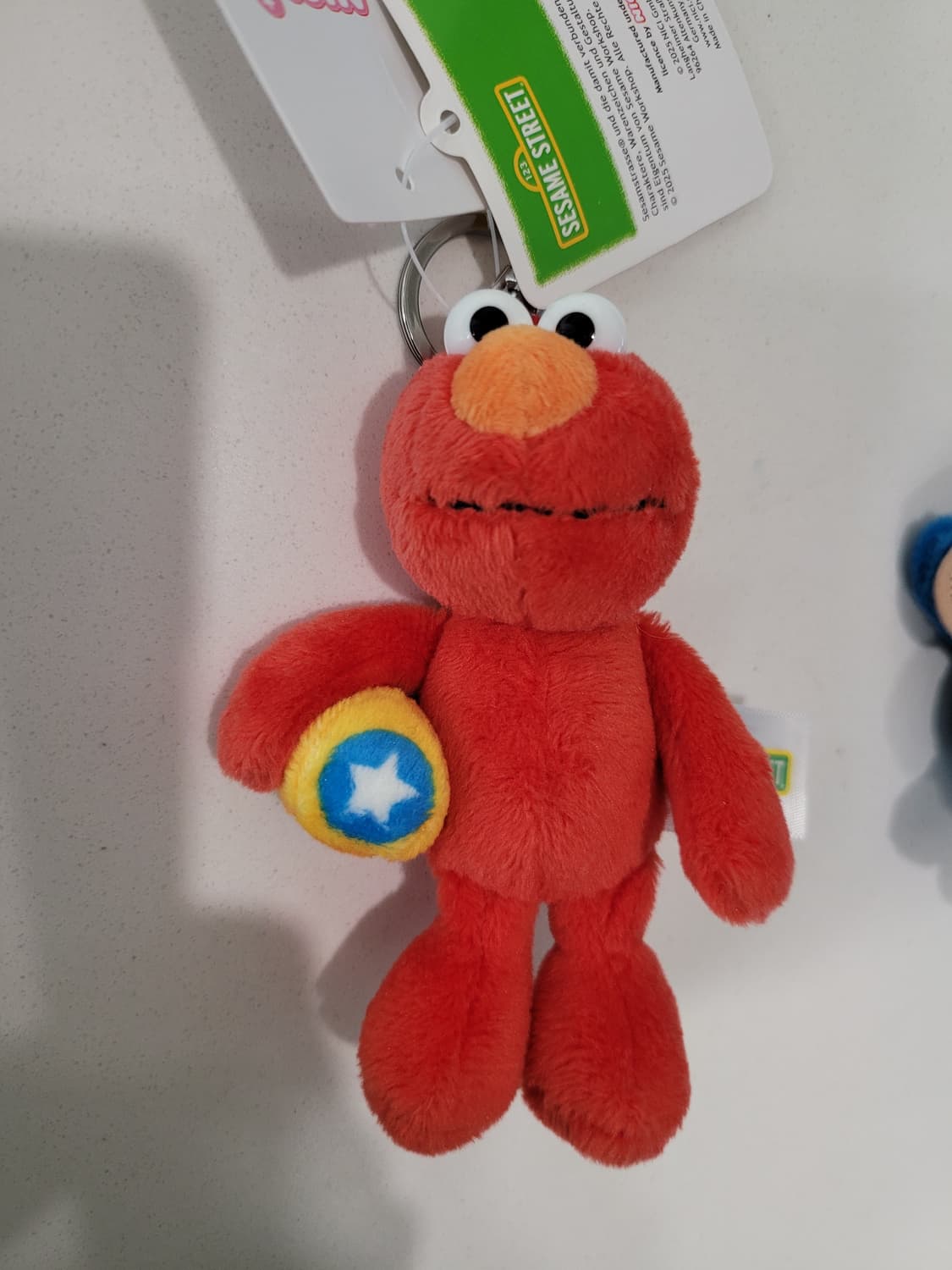 📢 [판매] 가방 속의 작은 친구, 니키 x 세서미 스트리트 콜라보 키 상품이미지3