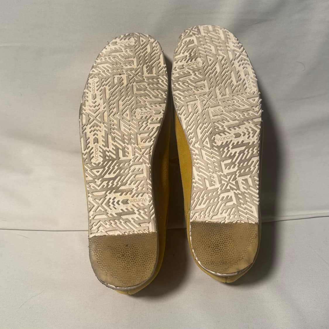 클락스 왈라비 옐로우 스웨이드 265 상품이미지3