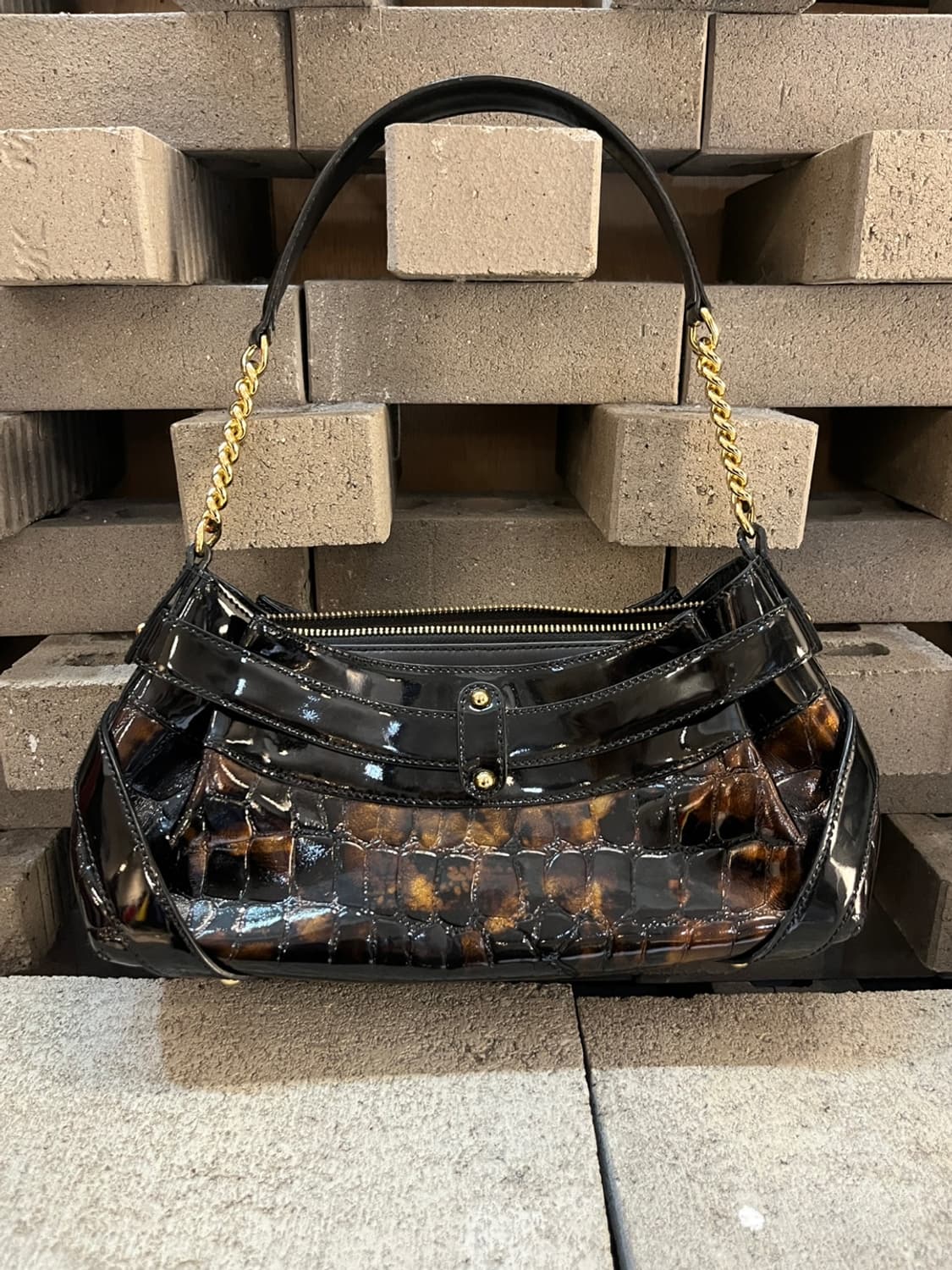 발렌시아가 크로커다일 엠보 숄더 백 상품이미지5