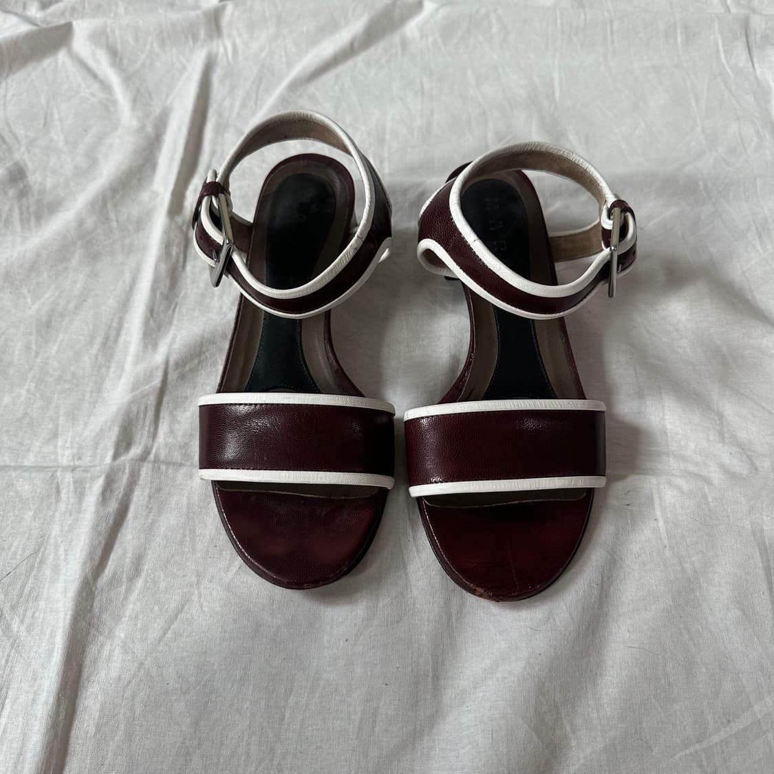MARNI 마르니 투톤 버클 스트랩 힐 샌들 상품이미지6