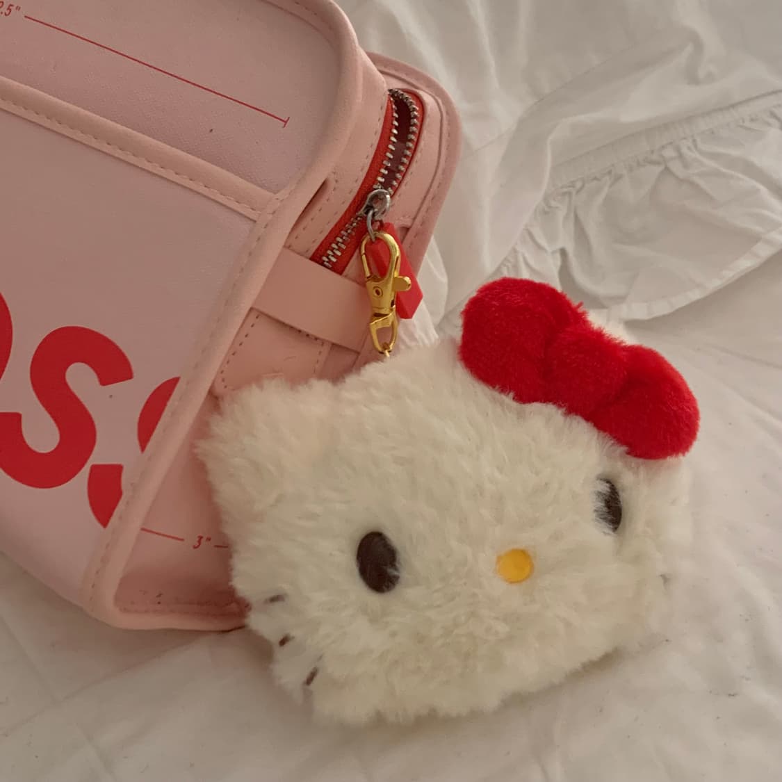 새상품 일본 산리오 정품 키티 레드 릴패스 카드지갑 키링 마스코트 상품이미지4