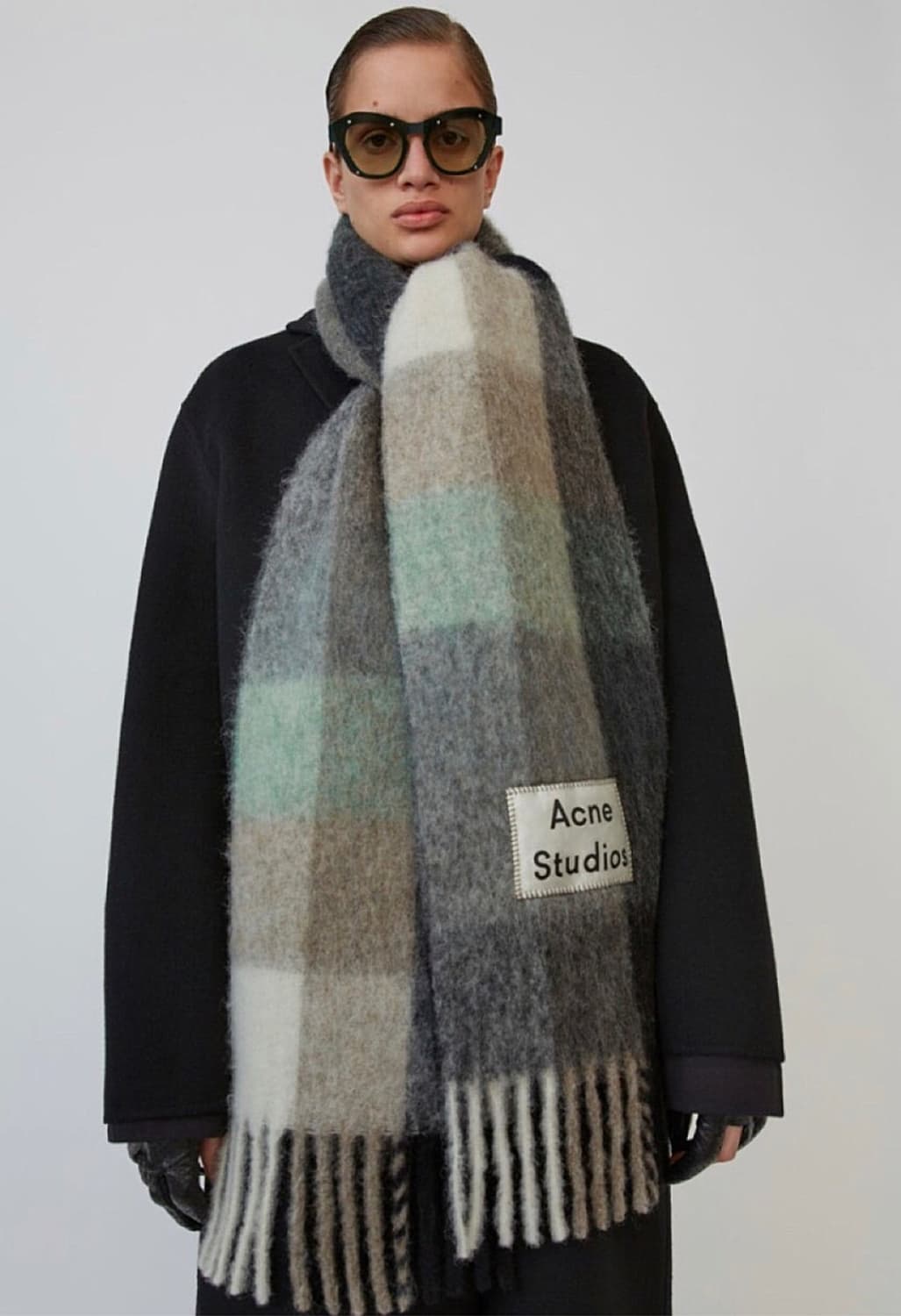 아크네 체크 모헤어 목도리 상품이미지1