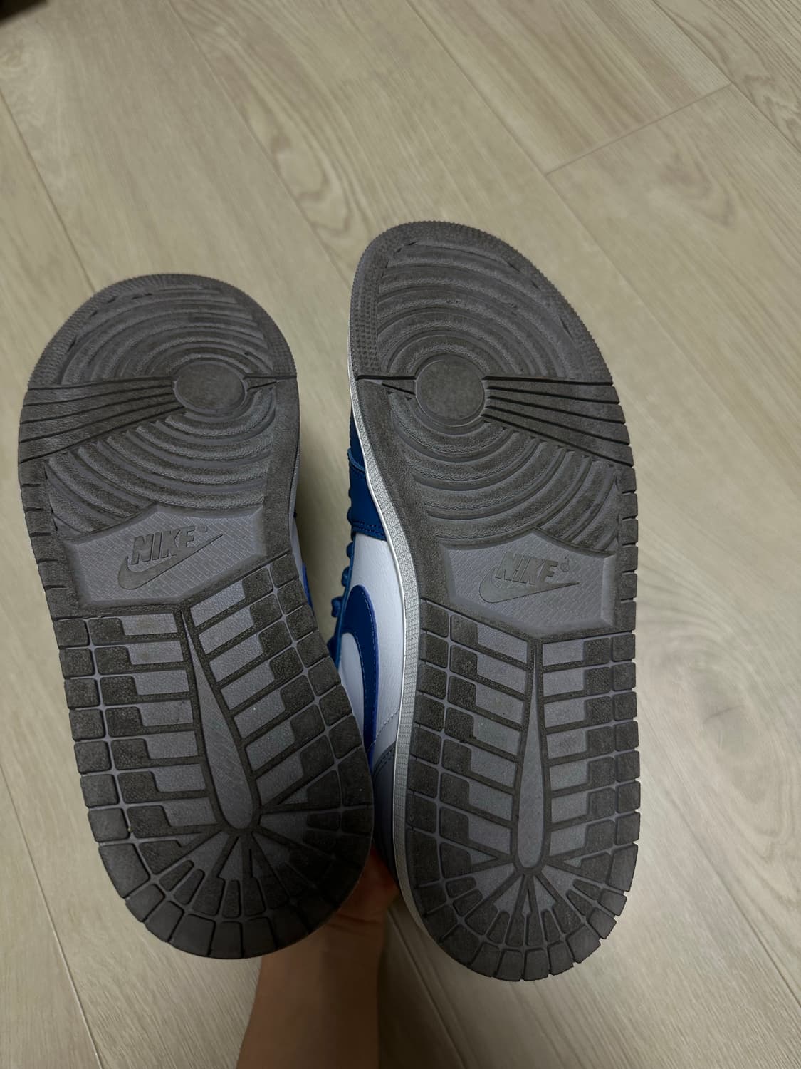 나이키 에어 조던 1 레트로 하이 OG 트루 블루 270 상품이미지6