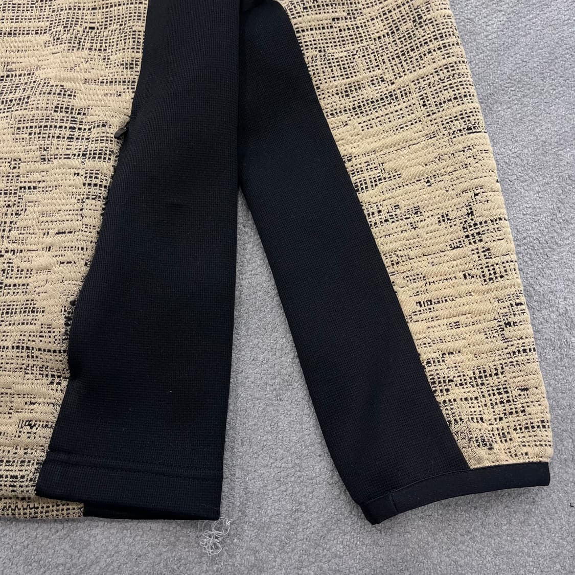 95 데상트 텍스쳐 후드집업 상품이미지3