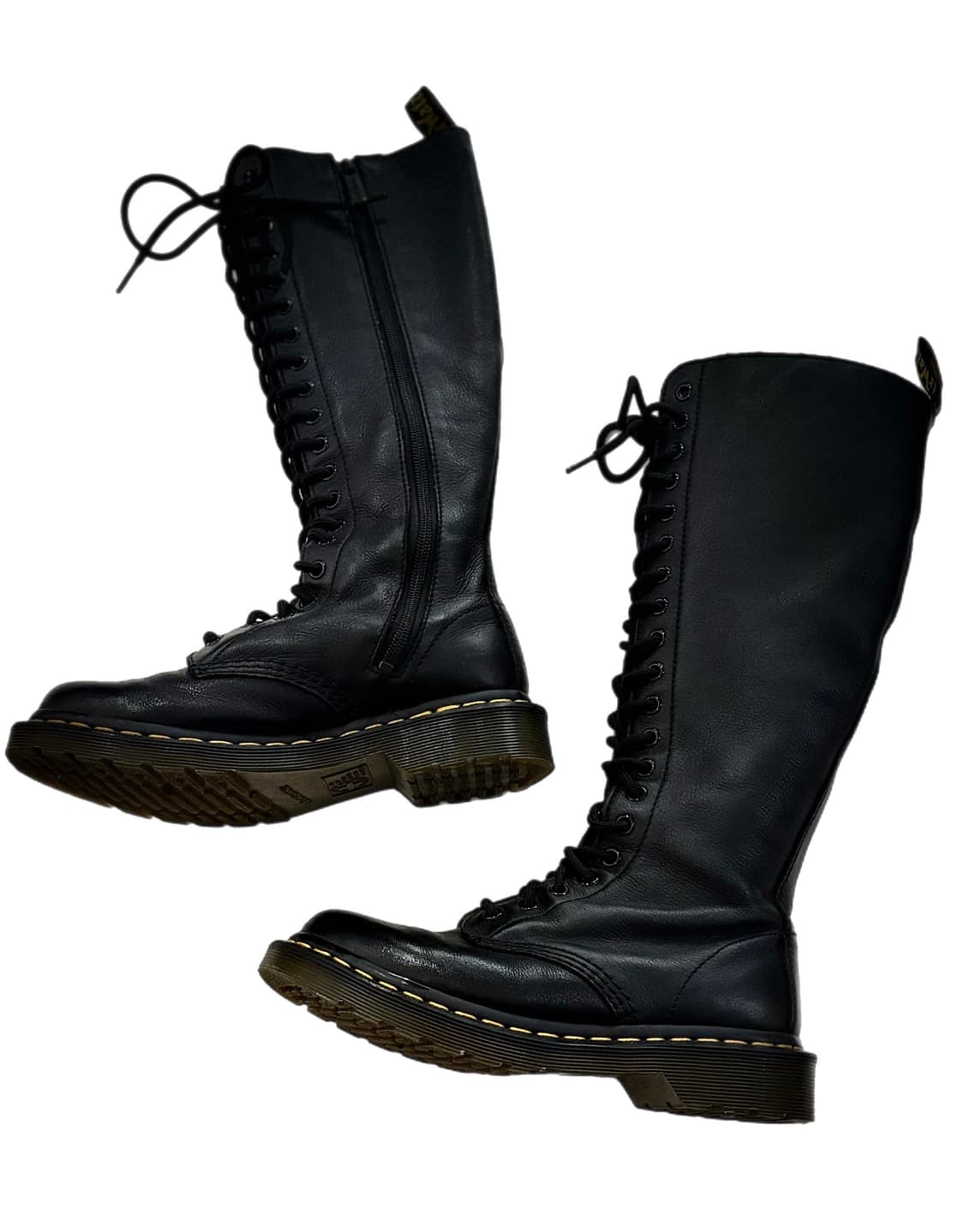 TTF✳️ Dr. Martens 1B60 20-Eye Boots  상품이미지1
