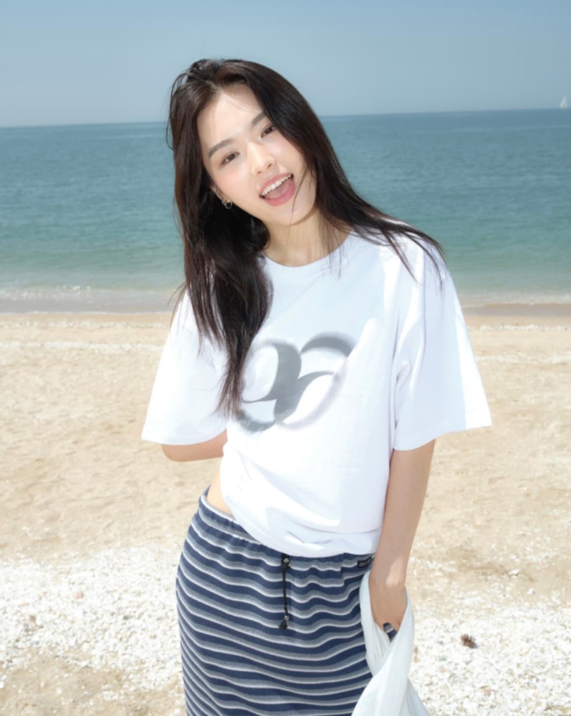 애즈온 홀리데이 오버핏 티셔츠 반팔 상품이미지2