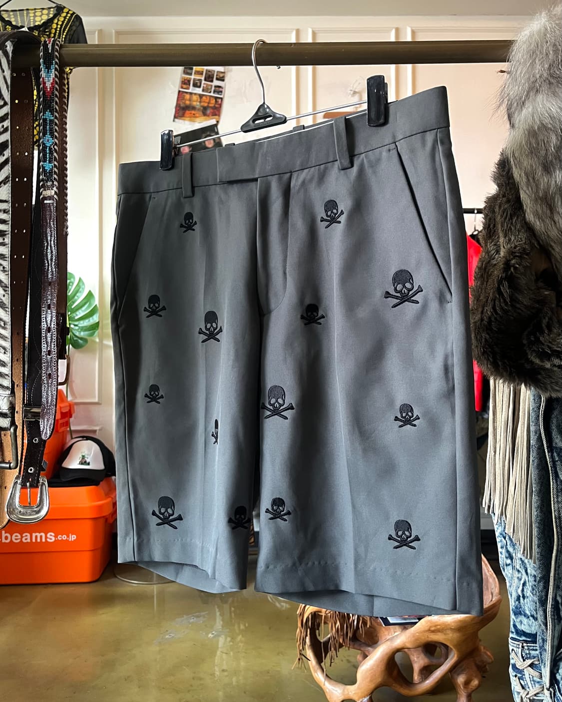 G/FORE Vintage Skull Embroidery Shorts 상품이미지4